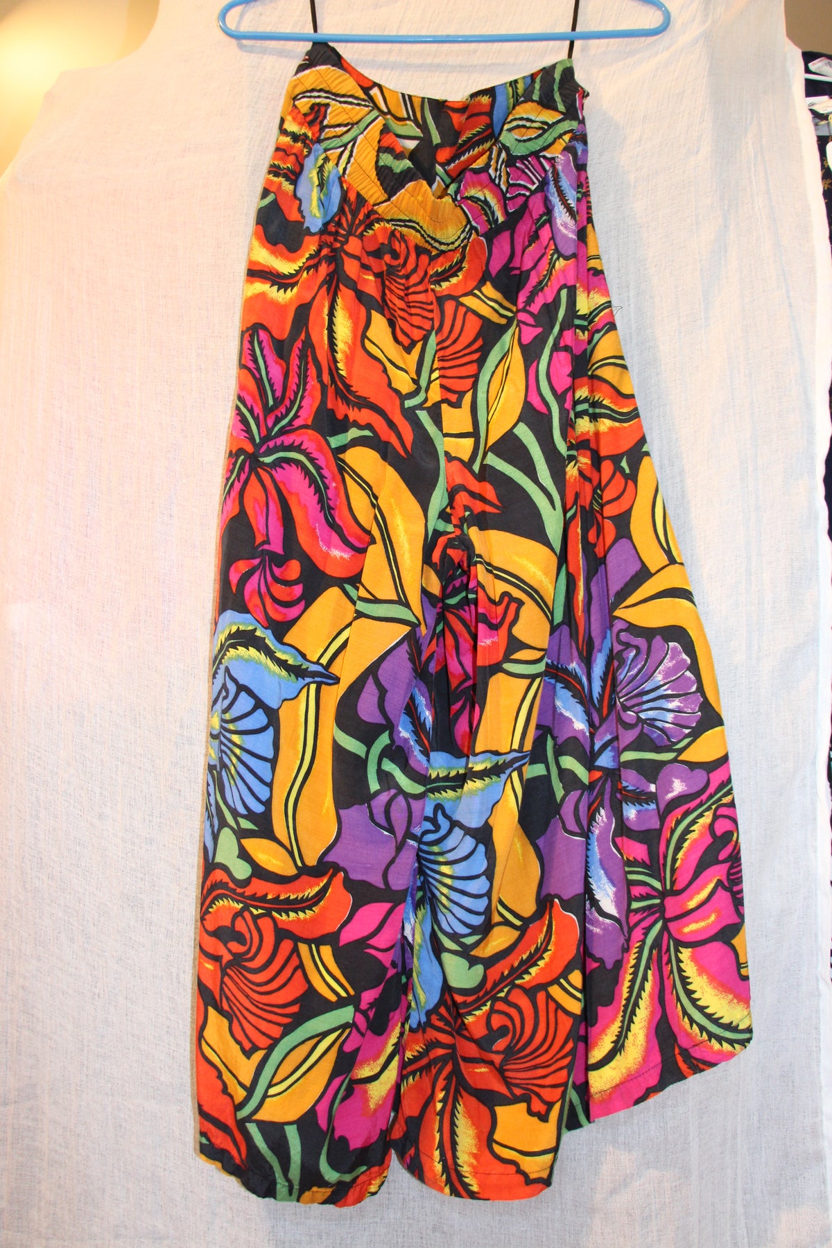 Vintage Size L Triangle 100% Viscose Multicolored Gaucho Pants