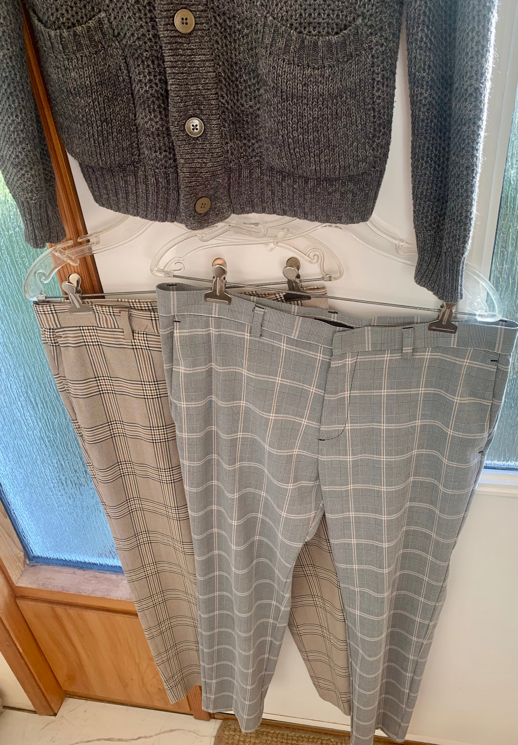 H&M SKINNY FIT DRESS PANTS- Consigned with VARDO Vintage & Valuables vvvardo.ca