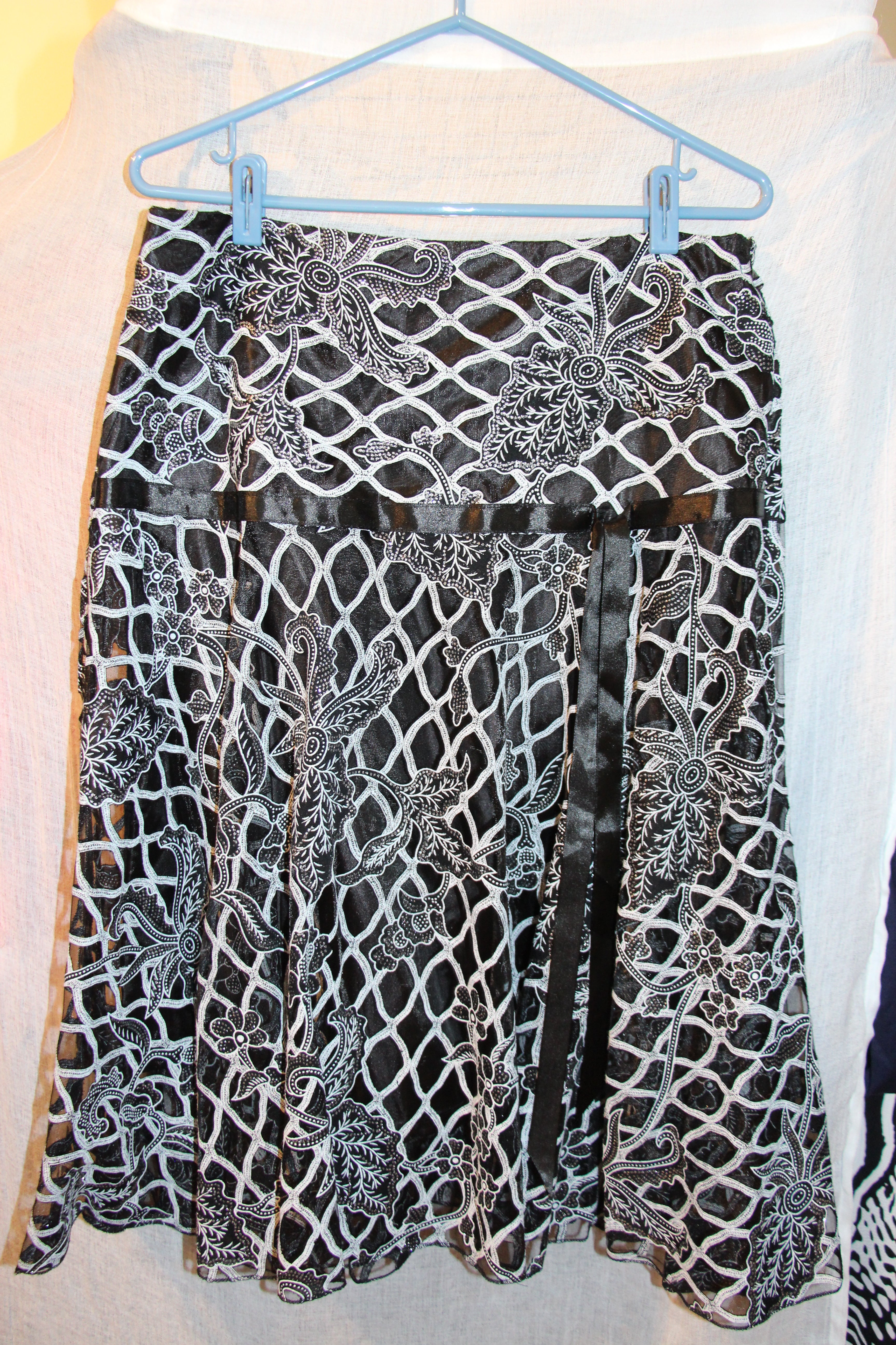 Size L Vintage Raindrops Sheer Black Floral Skirt with Attached Black Slip and White Patterns