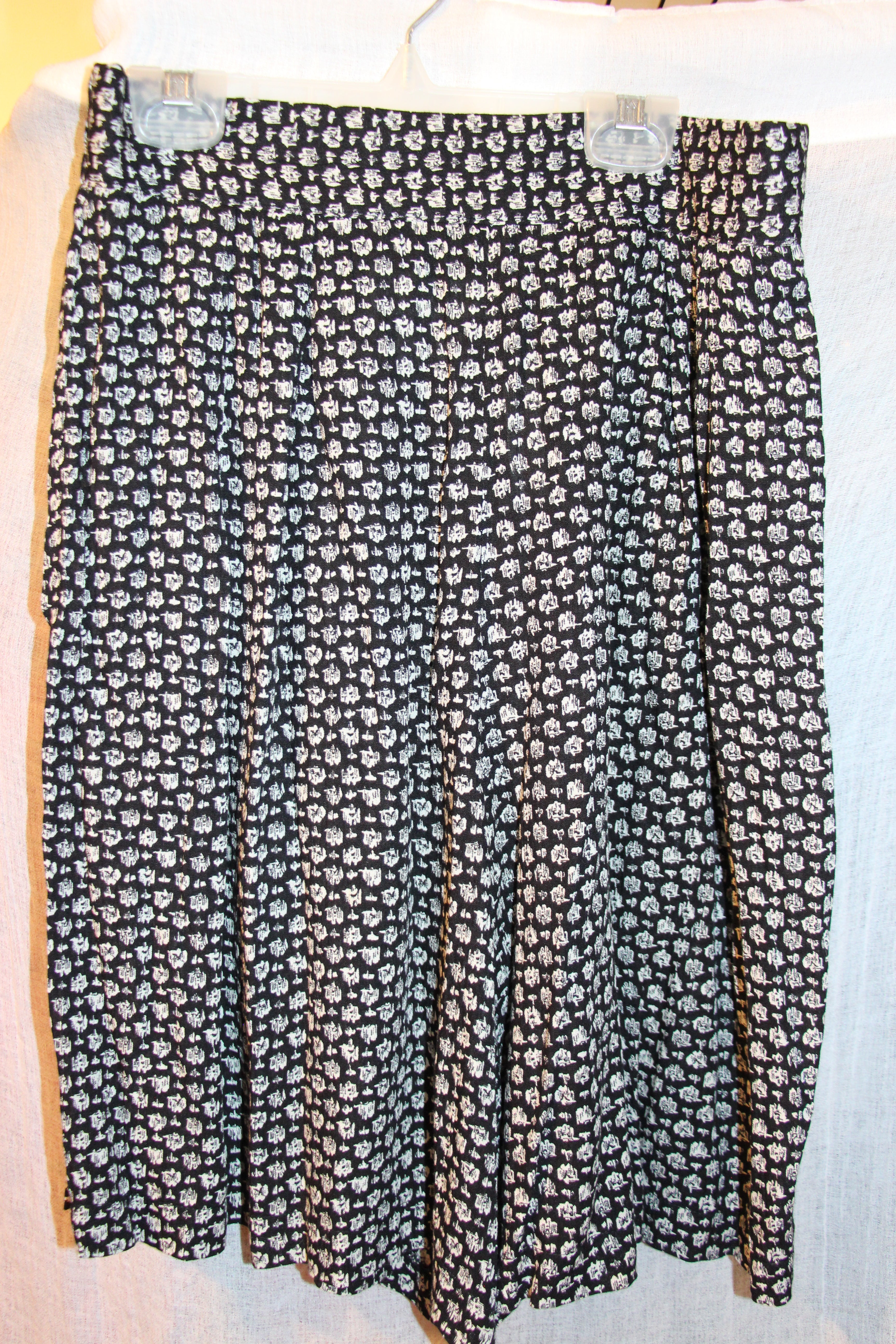 Size M Vintage 100% Rayon Santa Cruz Sportswear Short Gaucho Shorts