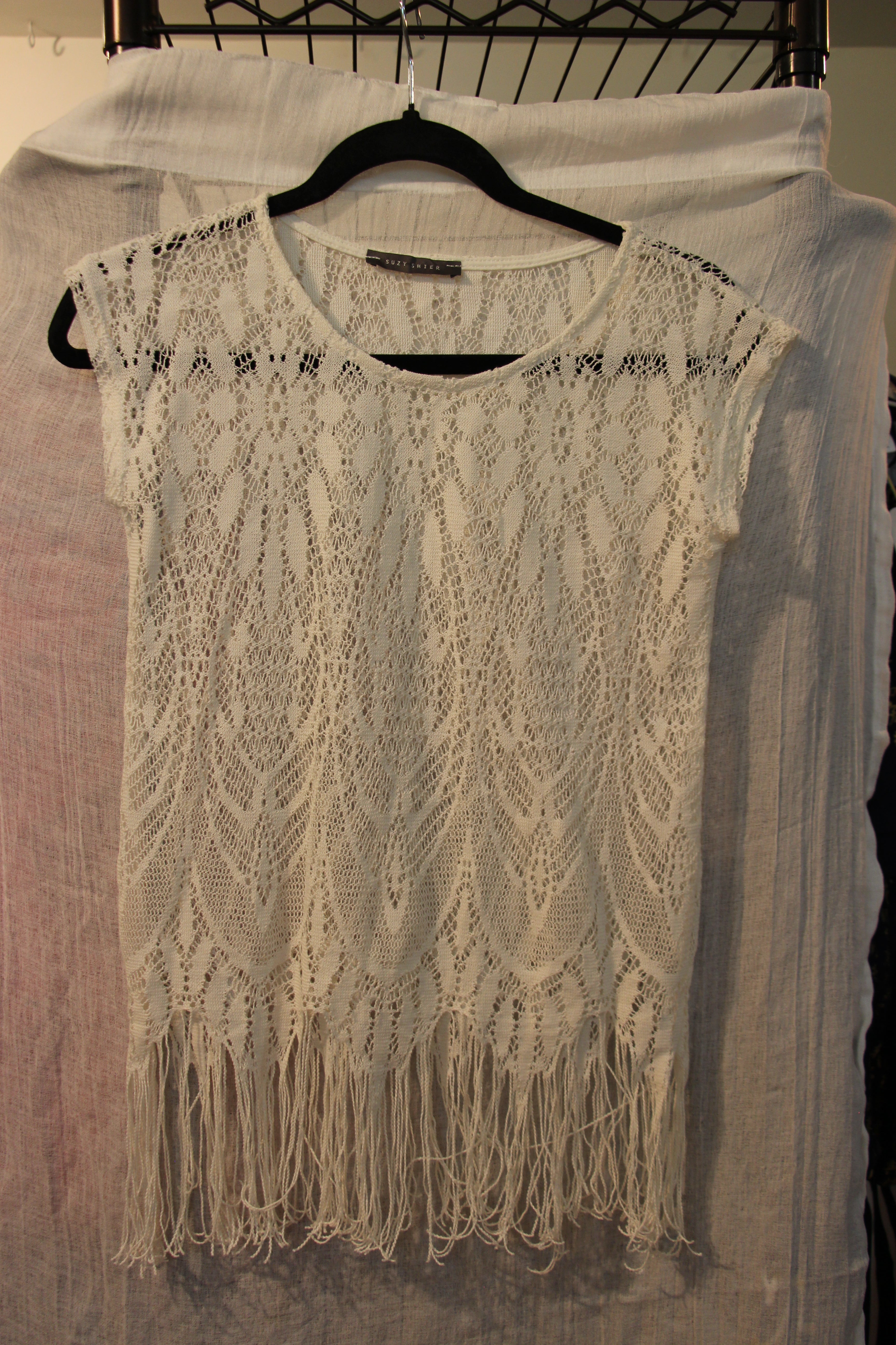Size XS Suzy Shier White Lace And Tassel Top