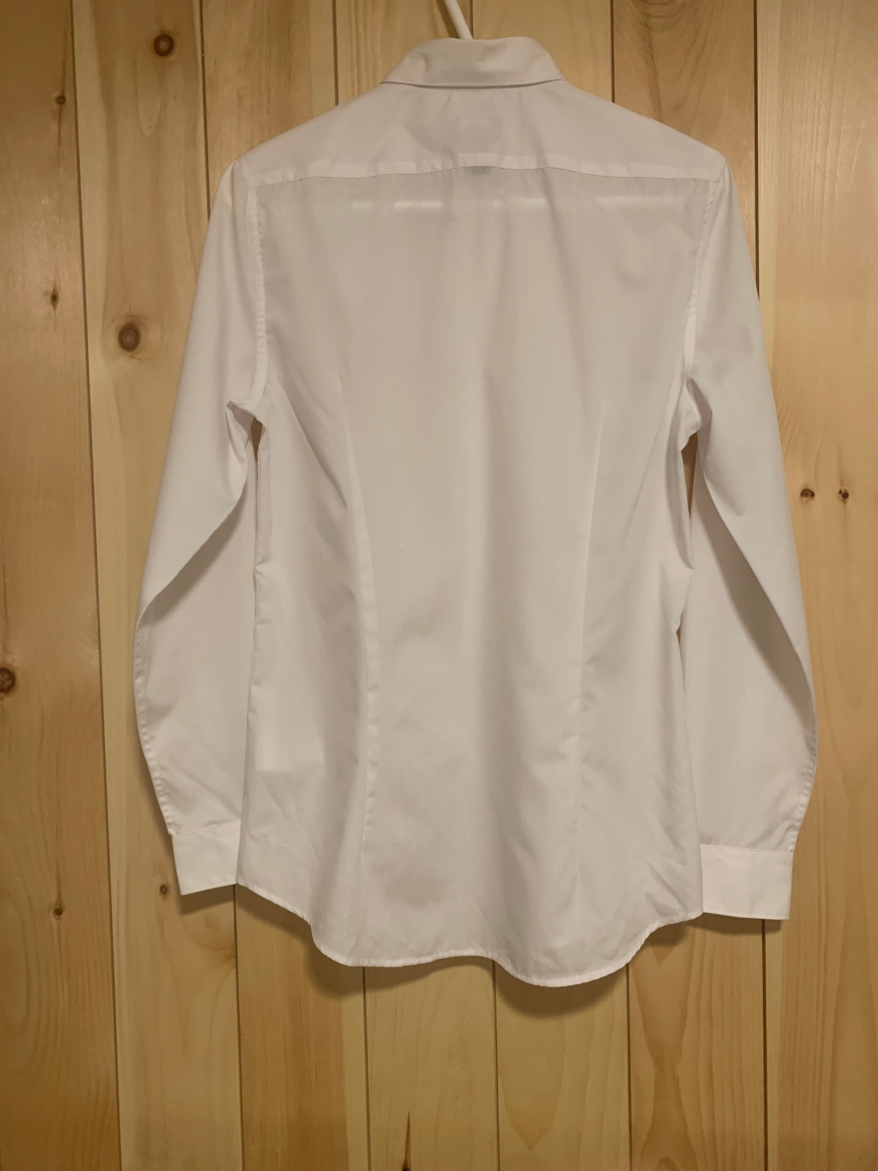 H&M Slim Fit Button Down Dress Shirt - Consigned with VARDO Vintage & Valuables vvvardo.ca