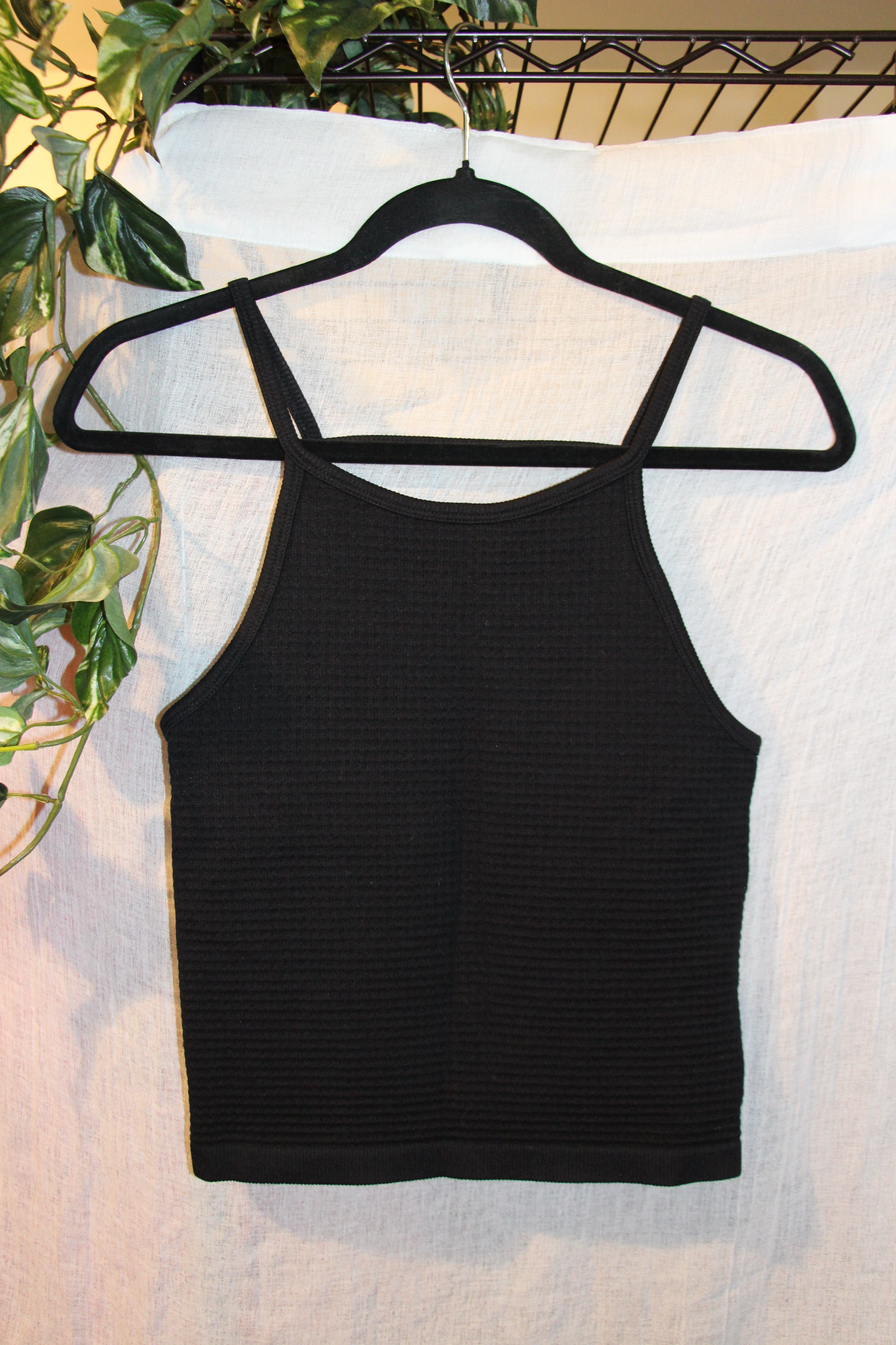 Size M Ardene Fitted Blacked Horizontal Ribbed Spaghetti Strap Camisole
