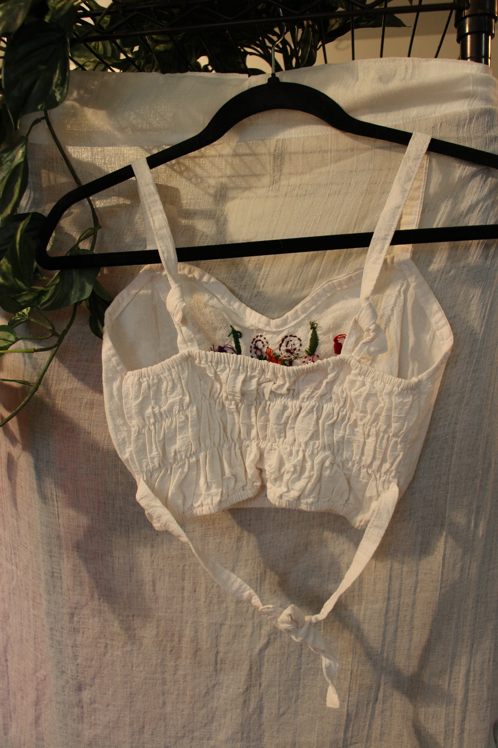 Size XS/S White Floral Embroidery Spaghetti Strap Bodice