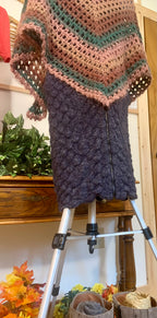 HANDMADE CROCHET triangle Shawl - Consigned with VARDO Vintage & Valuables vvvardo.ca