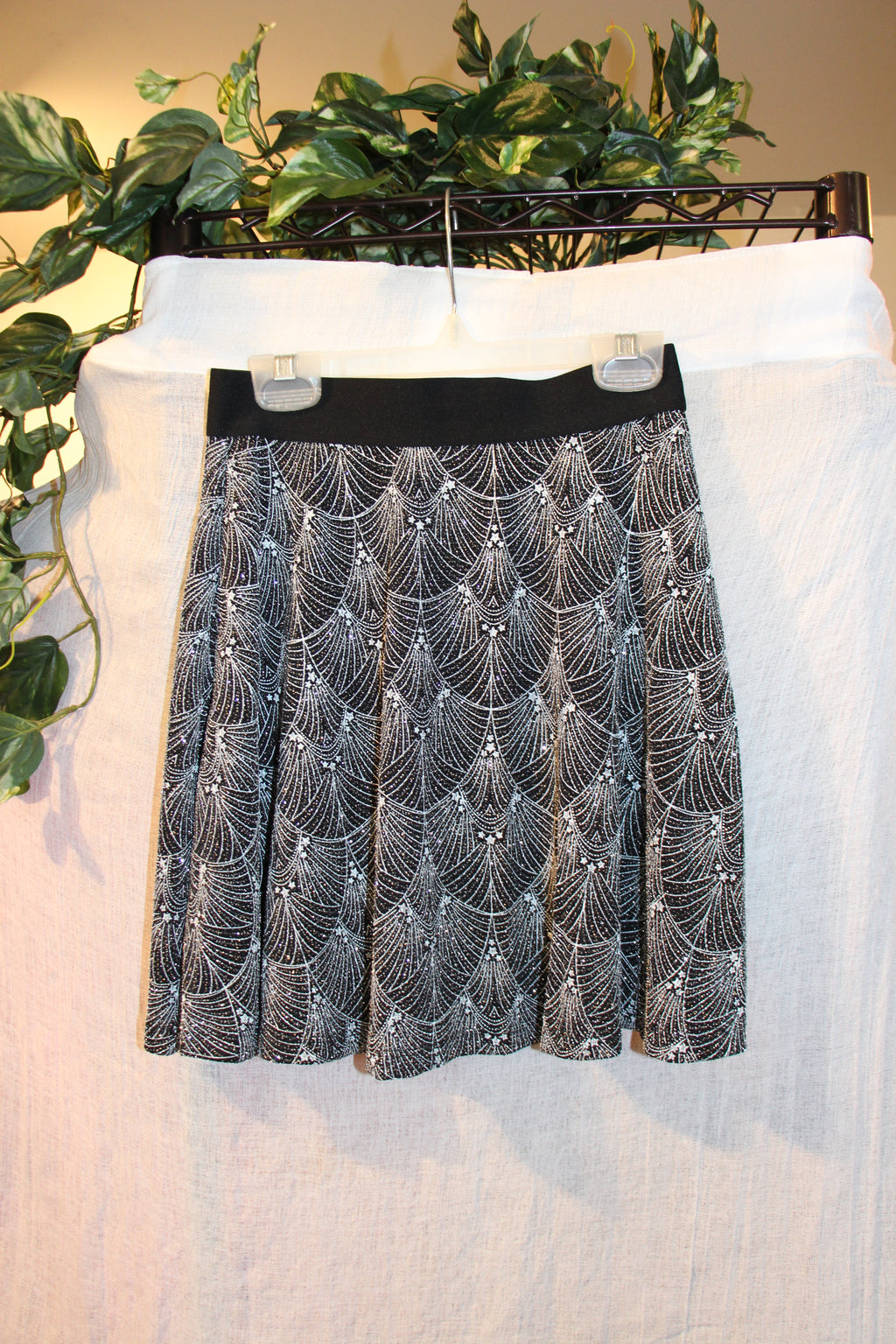 Size XS H&M Divided Sparkle Design Fitted Stretch Mini Skirt
