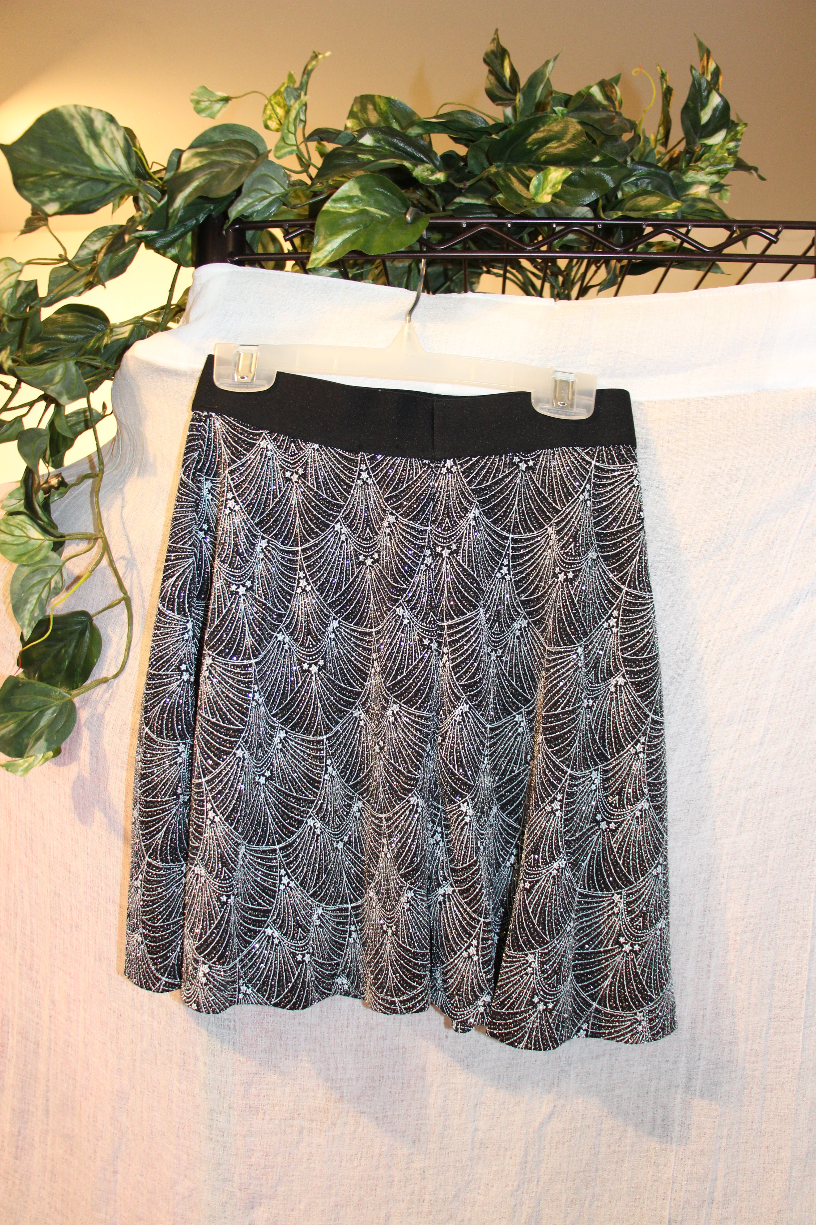 Size XS H&M Divided Sparkle Design Fitted Stretch Mini Skirt