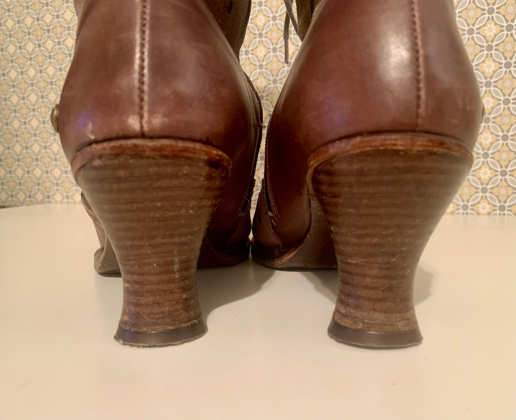 NEOSENS BOOTS - Consigned with VARDO Vintage & Valuables vvvardo.ca