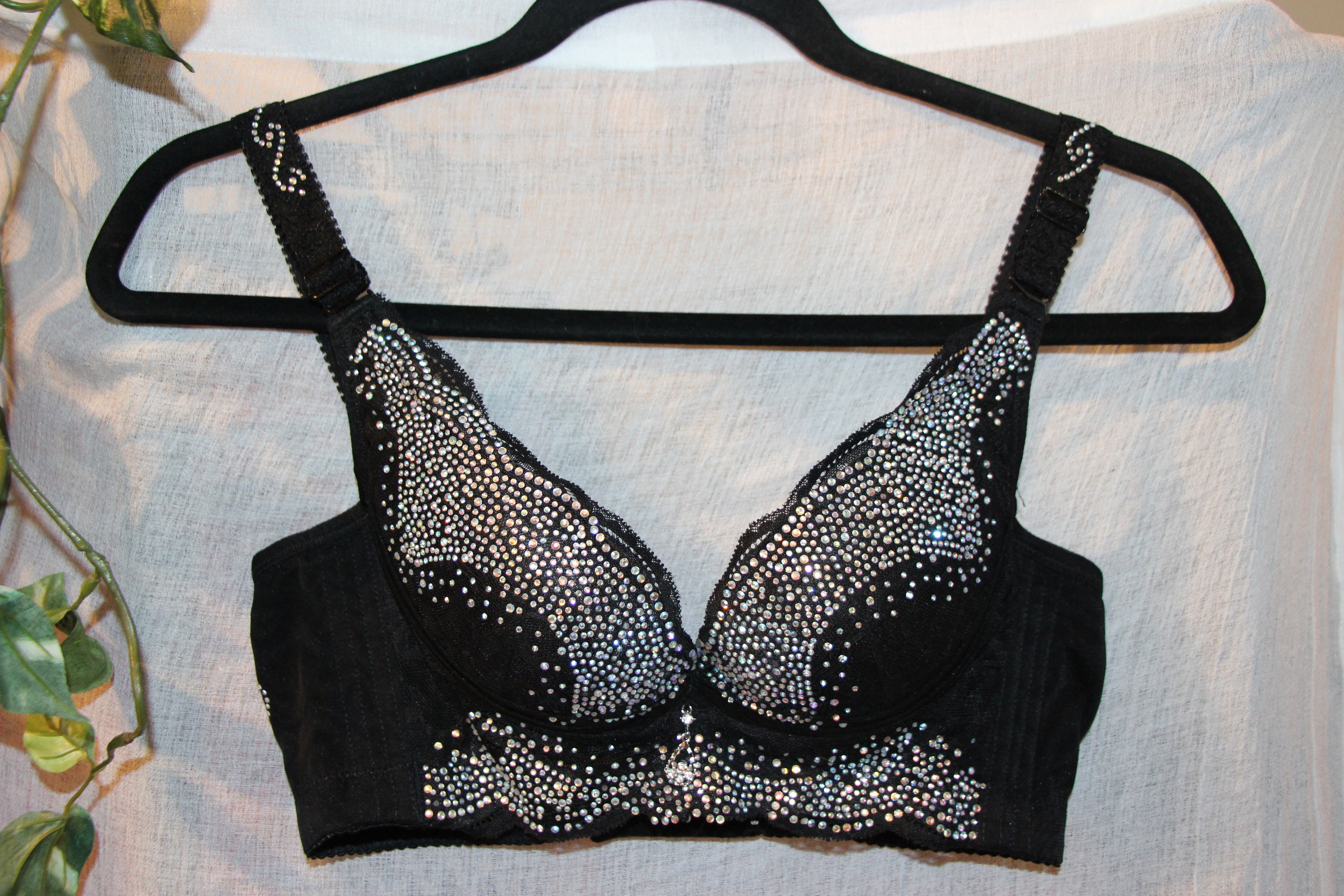 Size 34 /75 Quad Clasp Black Bra with Sparkle Detailing