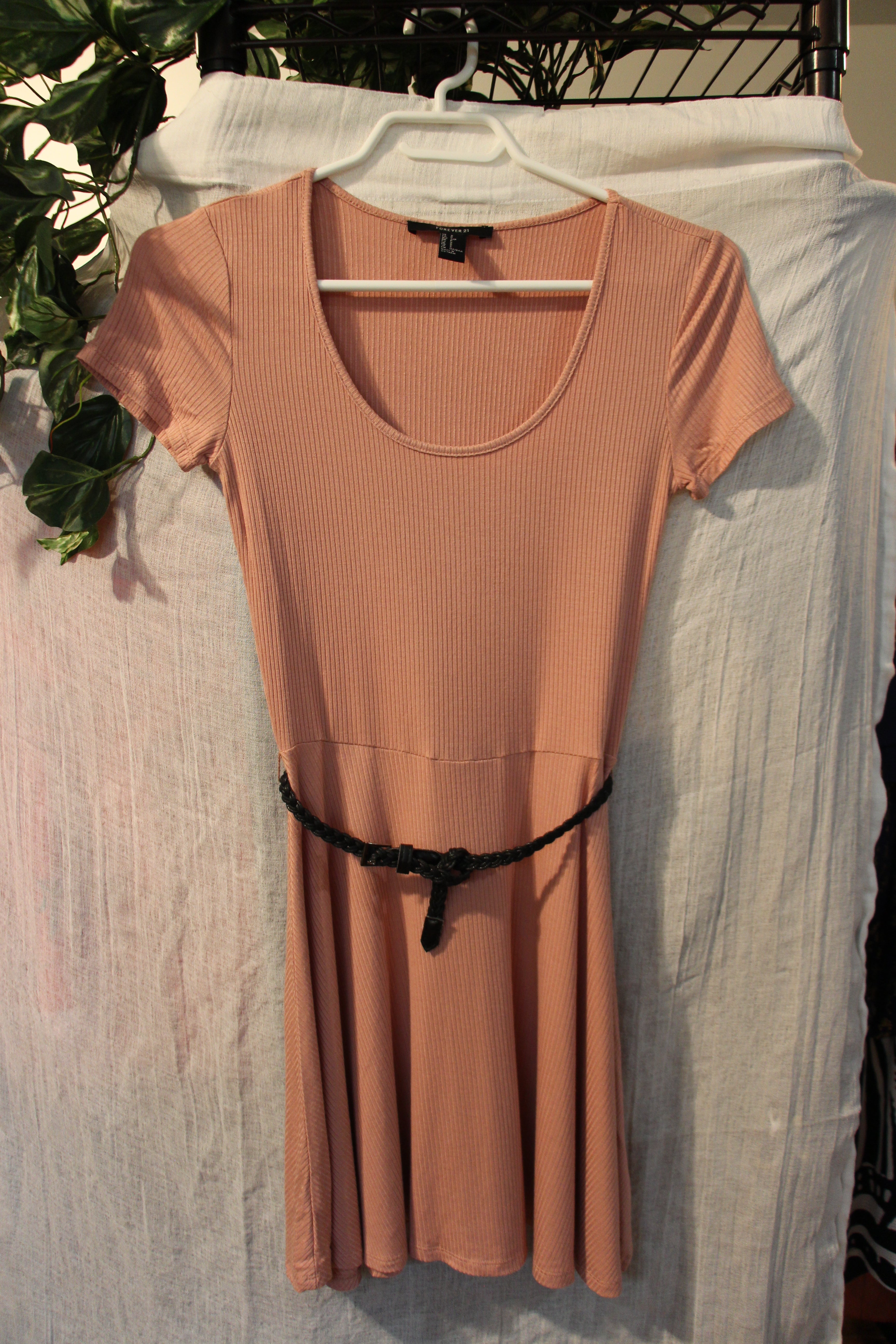 Size S Forever 21 Light Pink Ribbed Belted Short Sleeve Dress