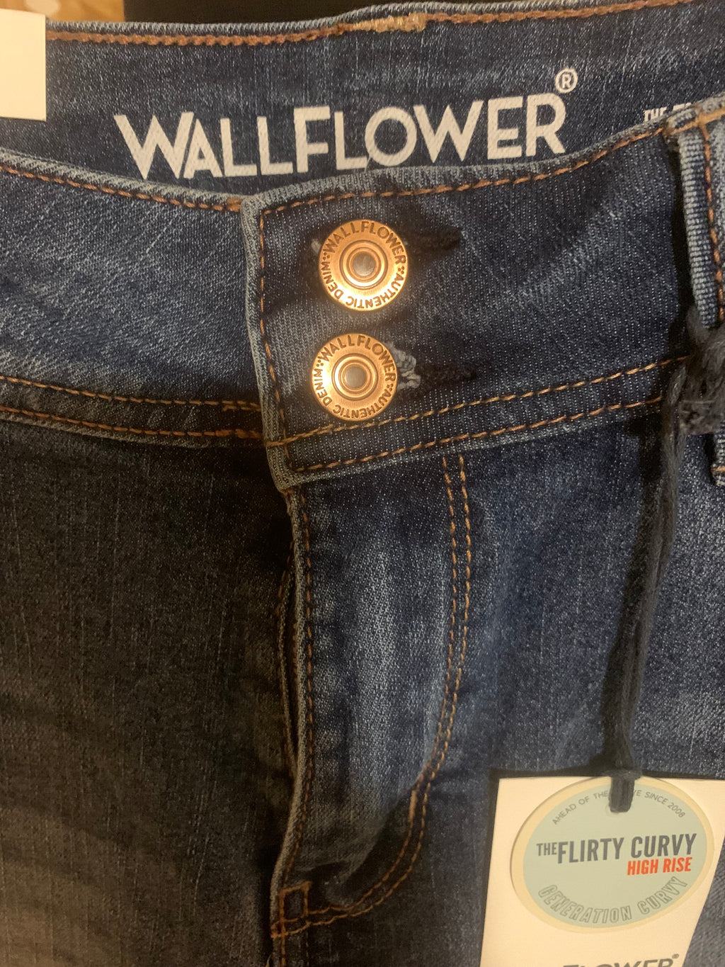 WALLFLOWER THE FLIRTY CURVY HIGH RISE FLARE JEANS - Consigned with VARDO Vintage & Valuables vvvardo.ca
