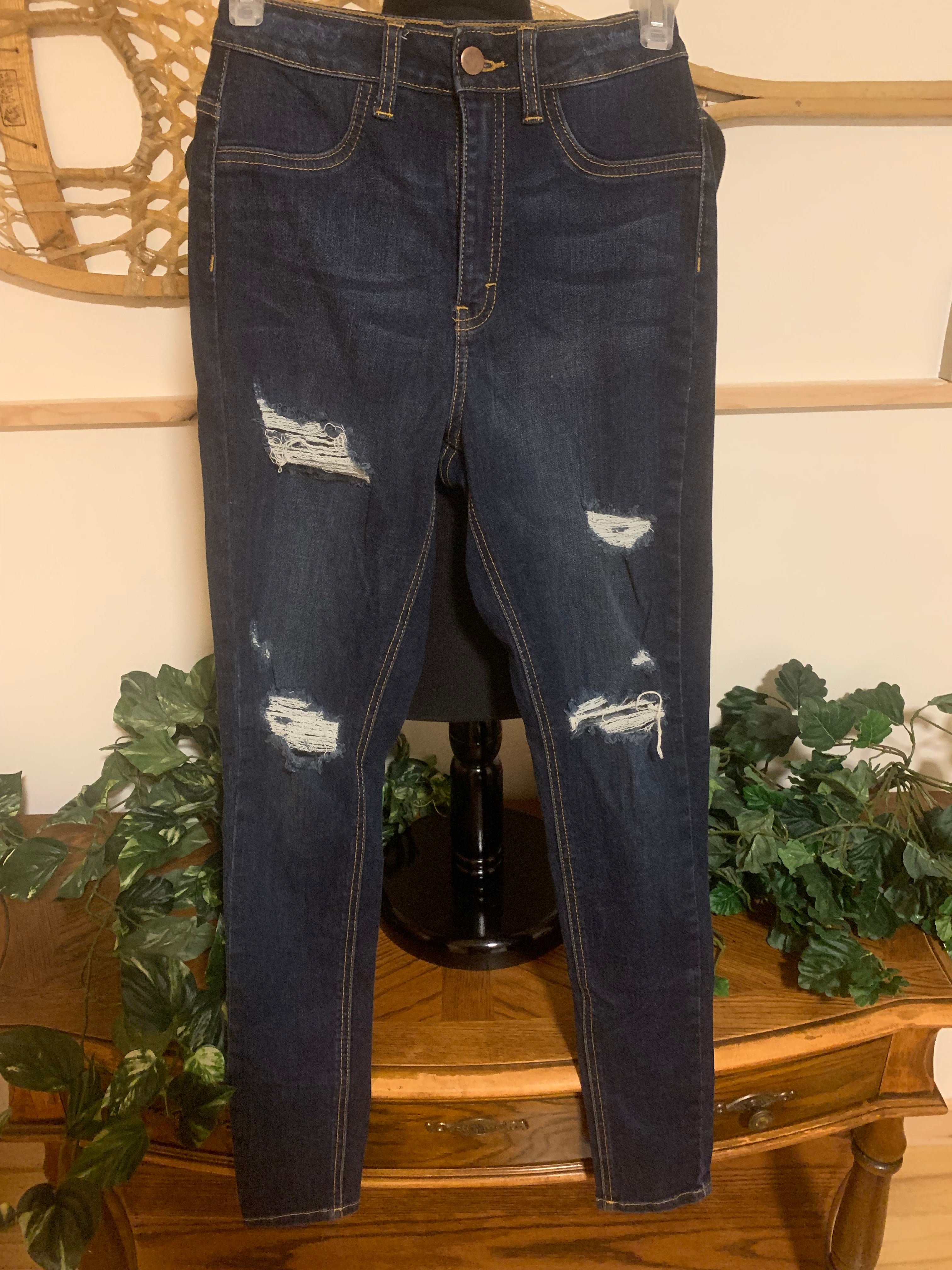 FASHIONNOVA JEANS - Consigned with VARDO Vintage & Valuables vvvardo.ca