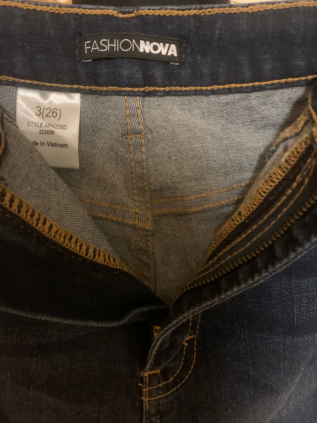 FASHIONNOVA JEANS - Consigned with VARDO Vintage & Valuables vvvardo.ca