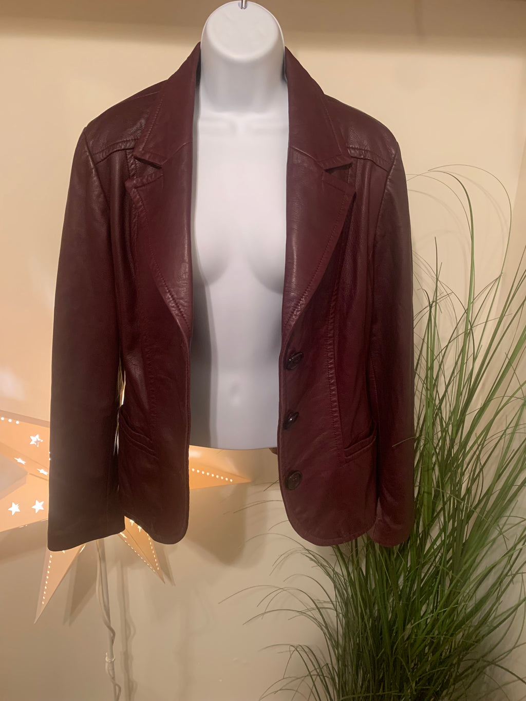 DANIER ITALIAN LEATHER JACKET - Consigned with VARDO Vintage & Valuables vvvardo.ca