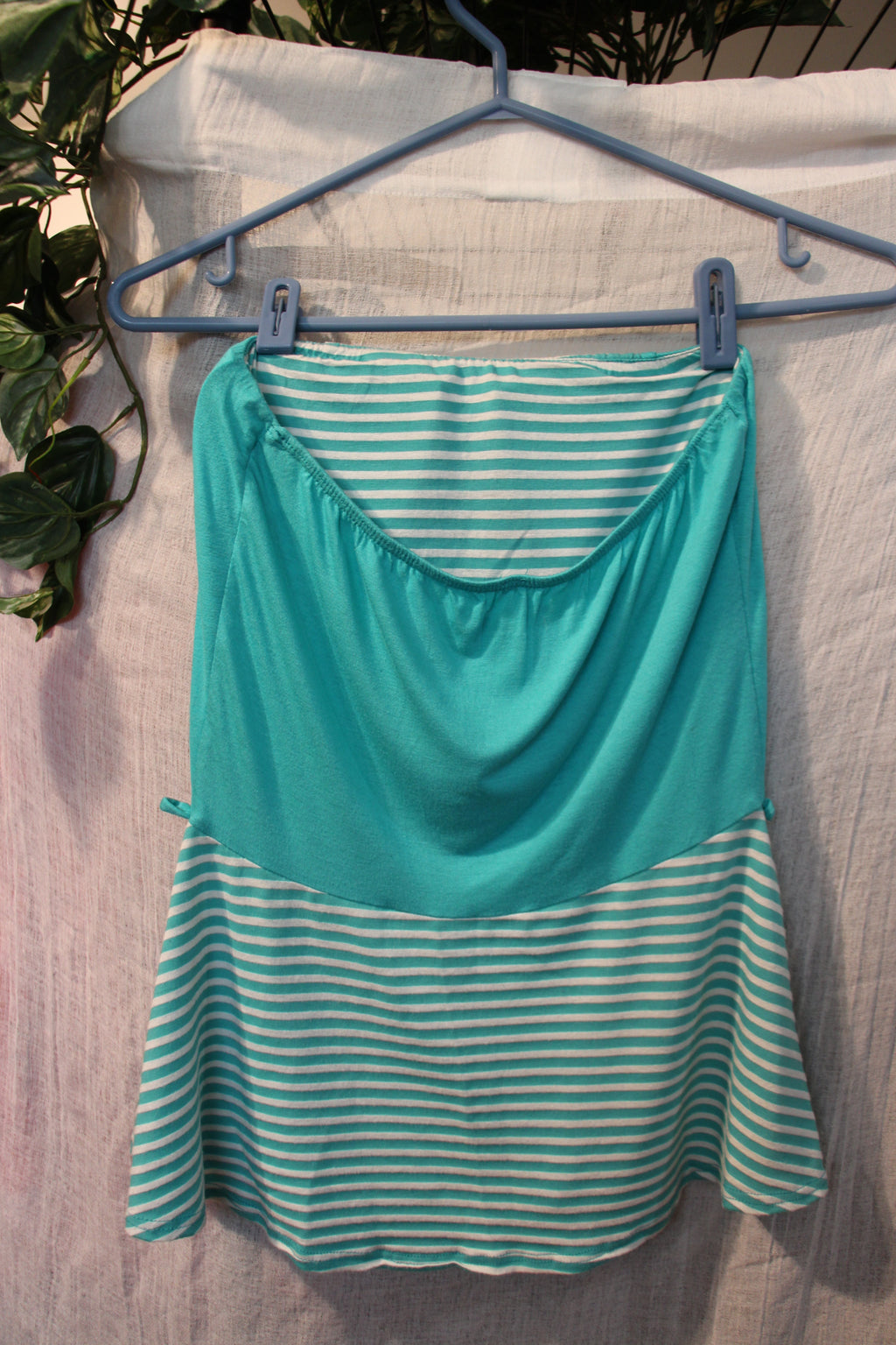 Size M Gilli USA Rayon Blend Turquoise Striped Halter Top