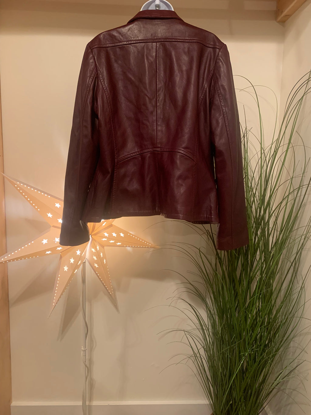 DANIER ITALIAN LEATHER JACKET - Consigned with VARDO Vintage & Valuables vvvardo.ca