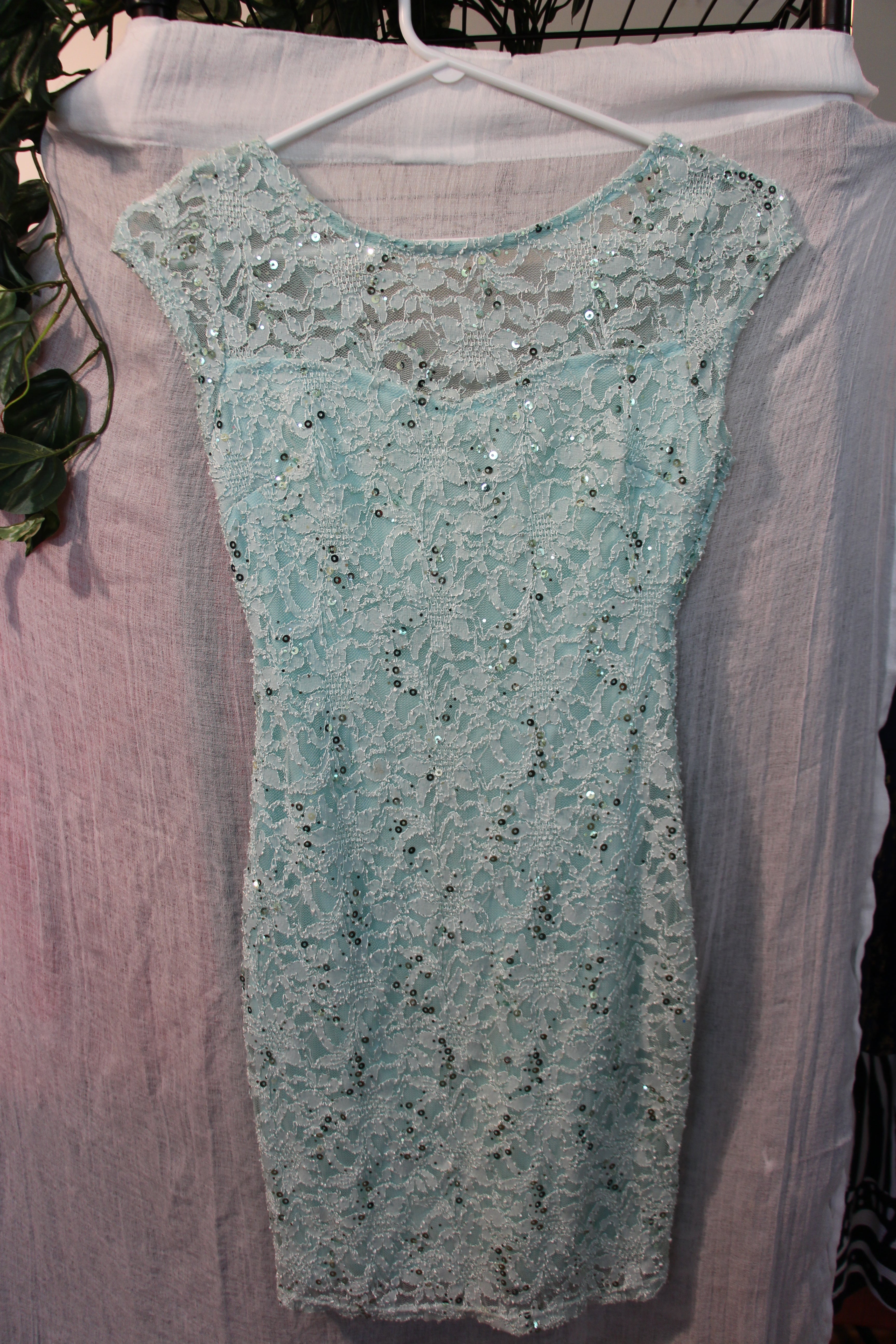 Size M Seductions Mint Green Sequins Sheer Floral Zipper Back Sleeveless Party Dress