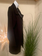 EVA & PAIGE BLAZER - Consigned with VARDO Vintage & Valuables vvvardo.ca