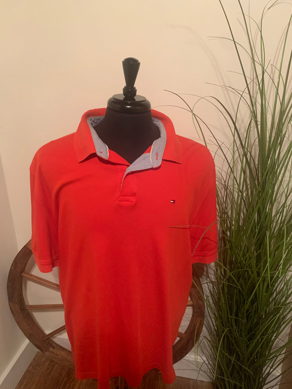 TOMMY HILLFINGER GOLF SHIRT- Consigned with VARDO Vintage & Valuables vvvardo.ca