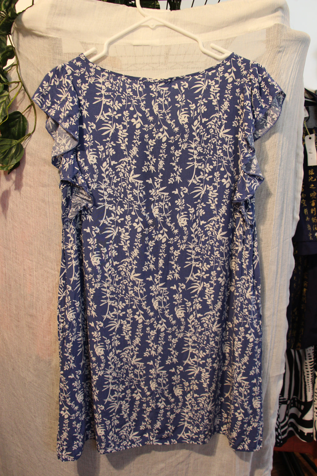 Size M Joli Clothes Vancouver 100% Rayon Blue Floral Ruffled Short Sleeve Dress