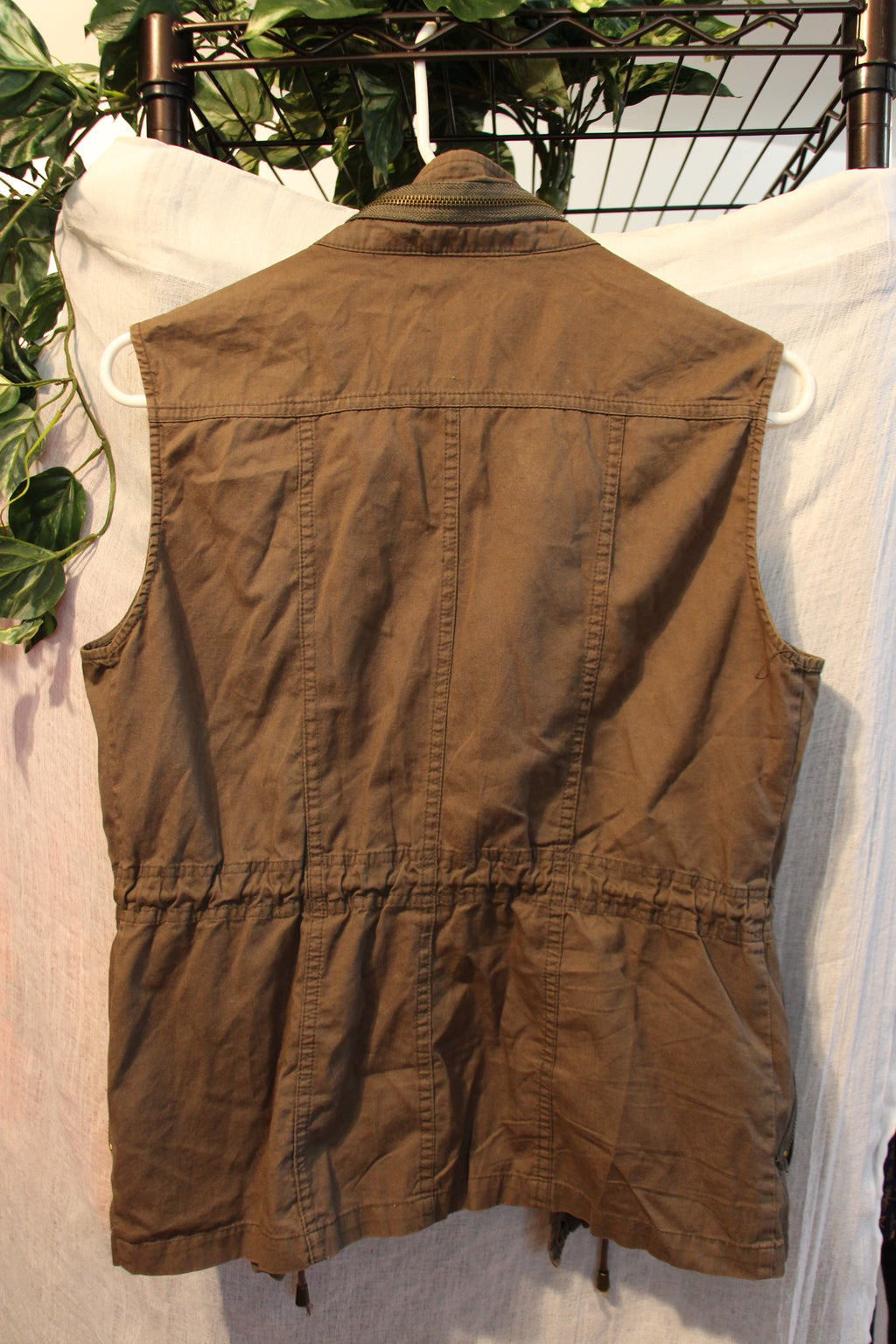 Size M Liquid X Casual Military Style Sleeveless Zip Up Jacket with Drawstring Waist