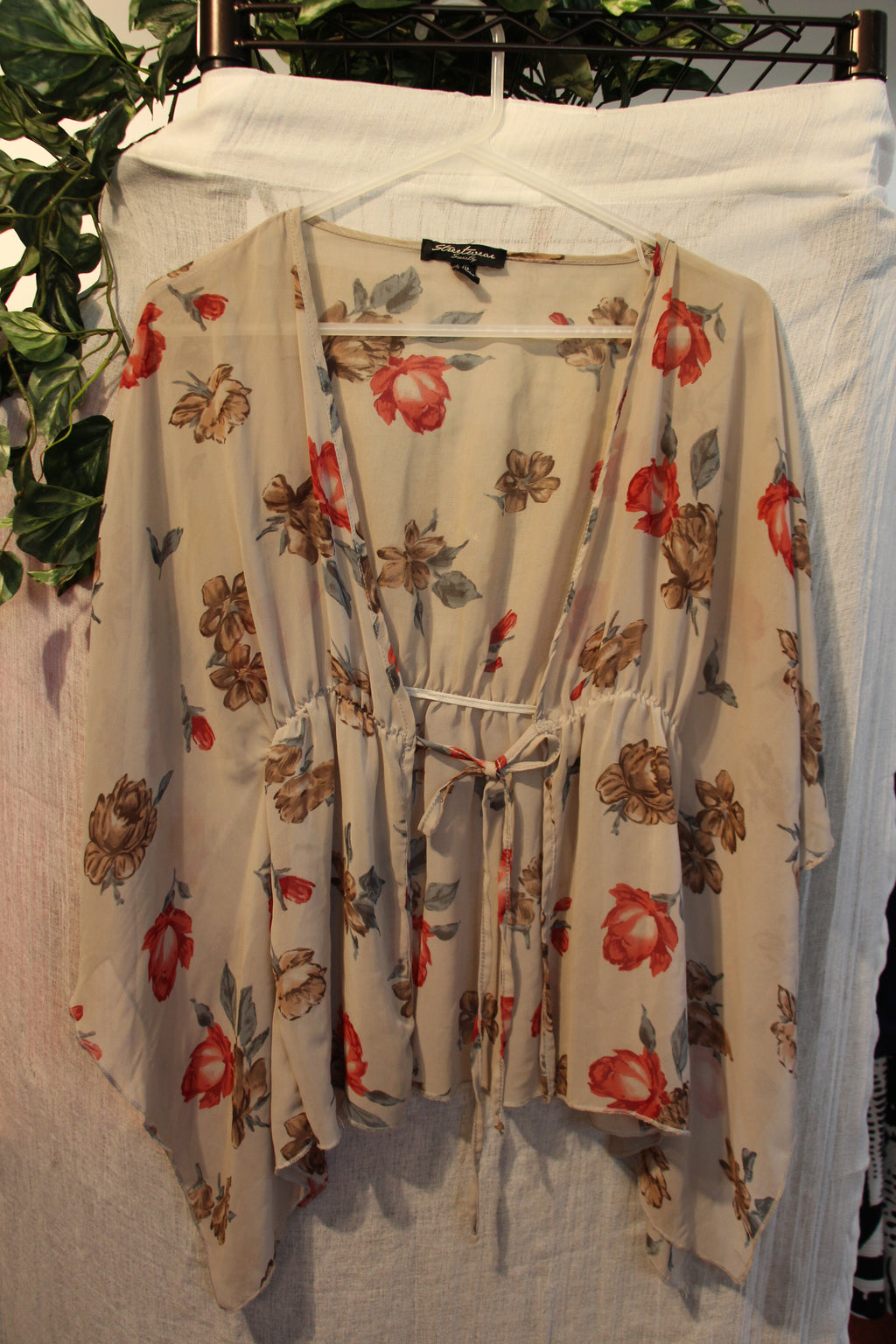 Size L Streetwear Society Floral Short Sleeve Sheer Front Tie Wrap Consignment