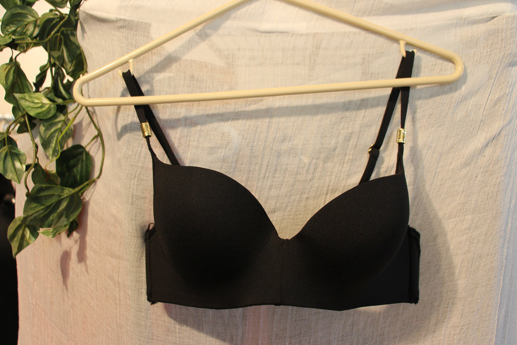 Size 34C H&M Black Padded Adjustable Spaghetti Strap Gold Accent Bikini Top Consignment