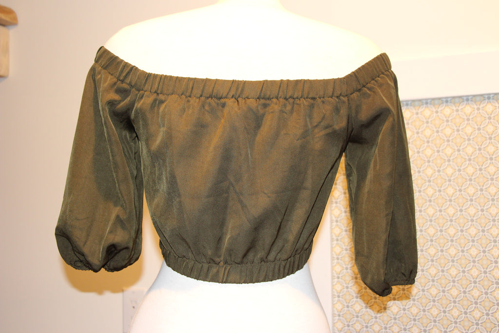 Size S Fashion Nova Zipper Front 3/4 Sleeve Green Halter Top