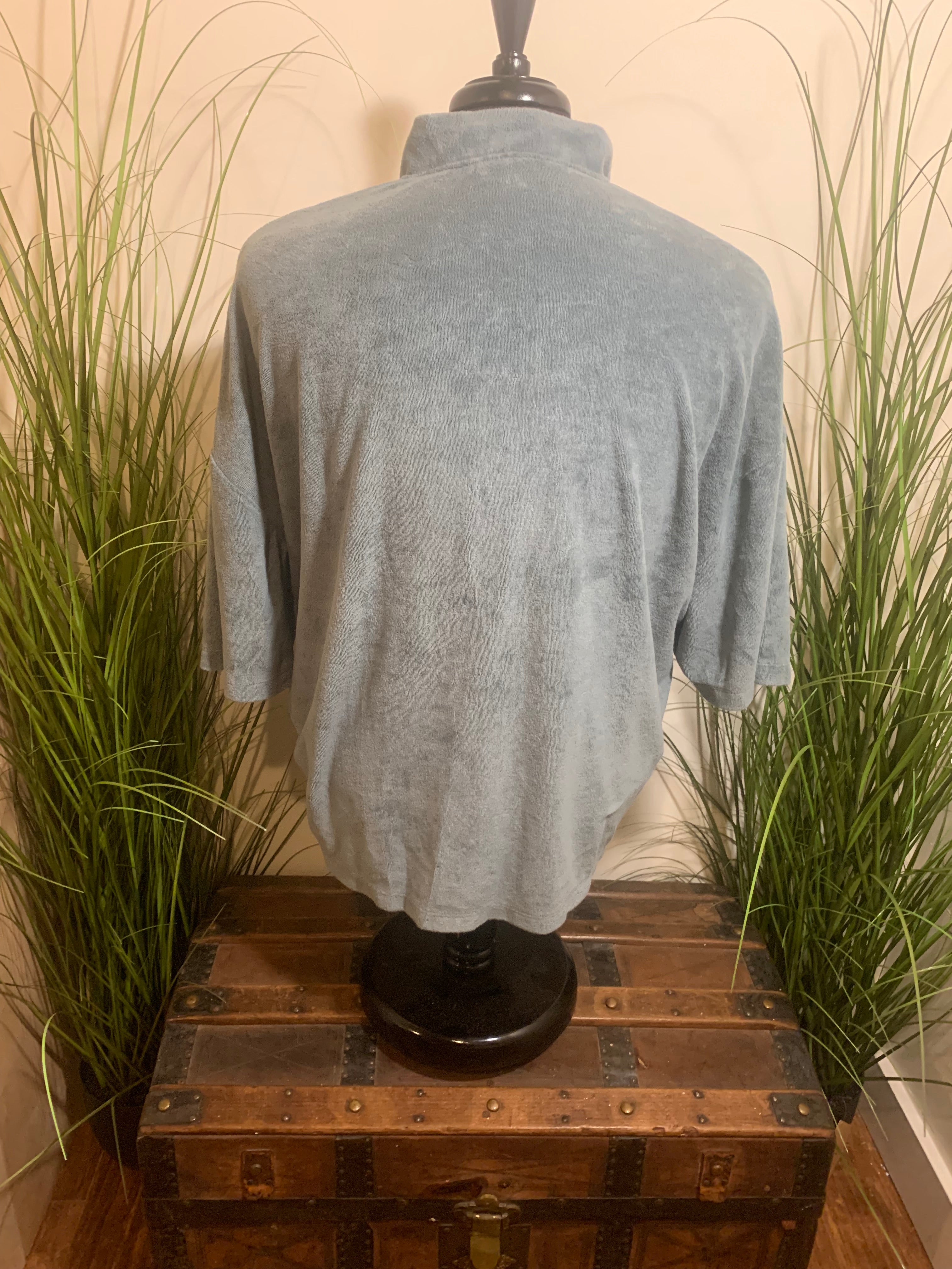 ASOS DESIGN VELOUR T_SHIRT - Consigned with VARDO Vintage & Valuables vvvardo.ca