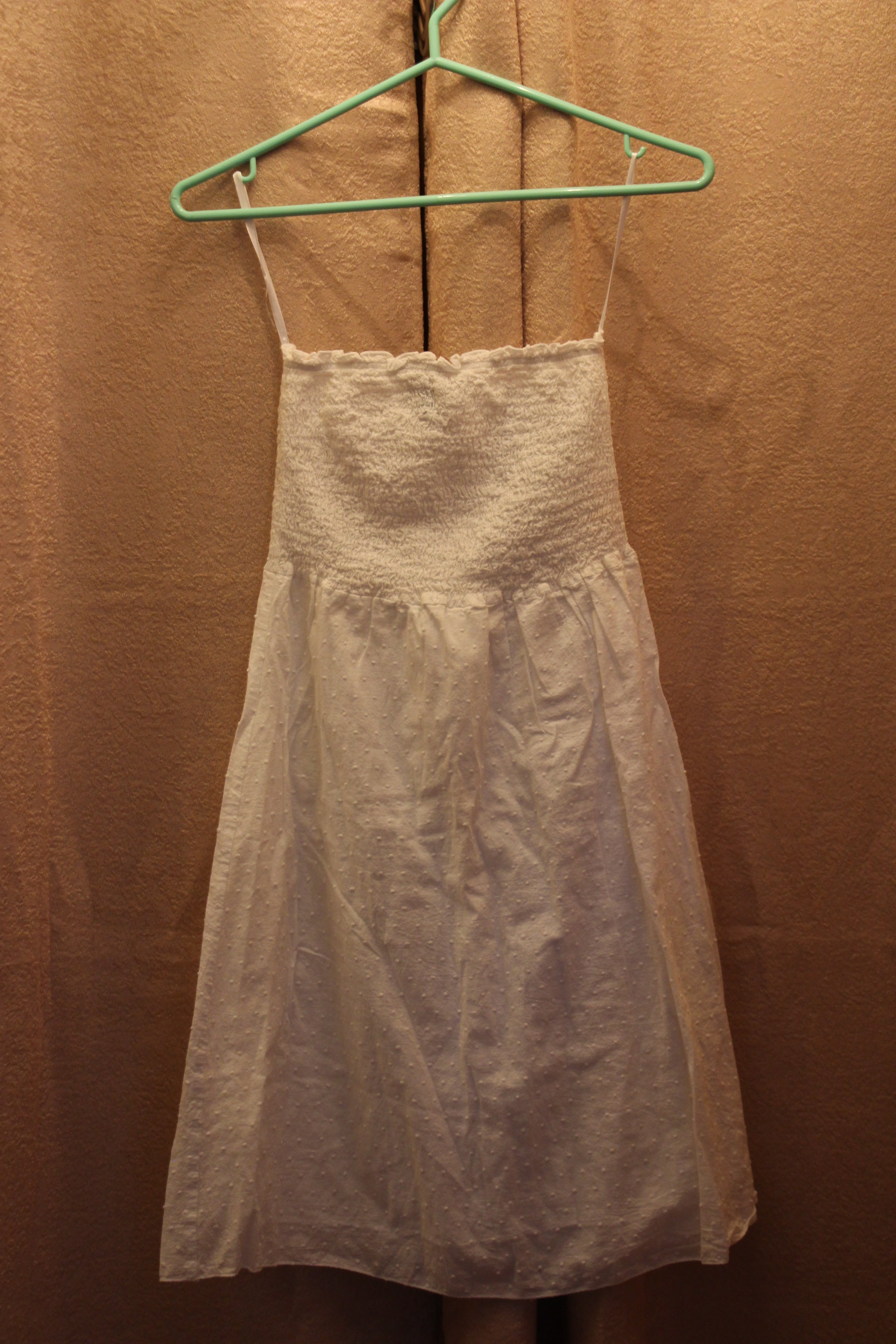 A consignment boutique white sleeveless spaghetti-strap dress with a smocked bodice and gathered skirt, Size S Seduction Fashion White 100% Cotton Strapless Top Mini Dress
