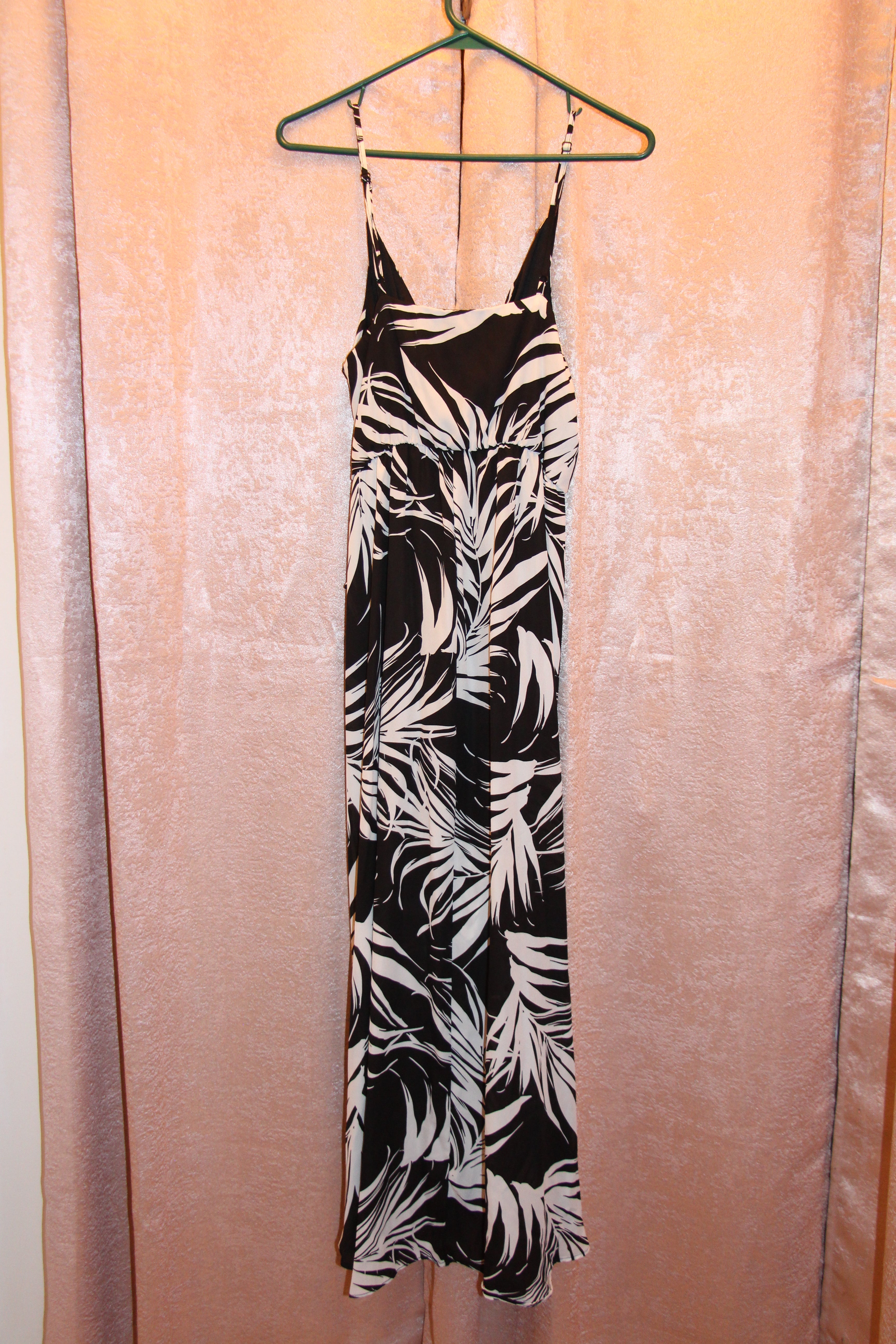 NWT Size S New Eclipse Adjustable Spaghetti Strap Black and White Palm Print Asymmetrical Skirt Hem Dress
