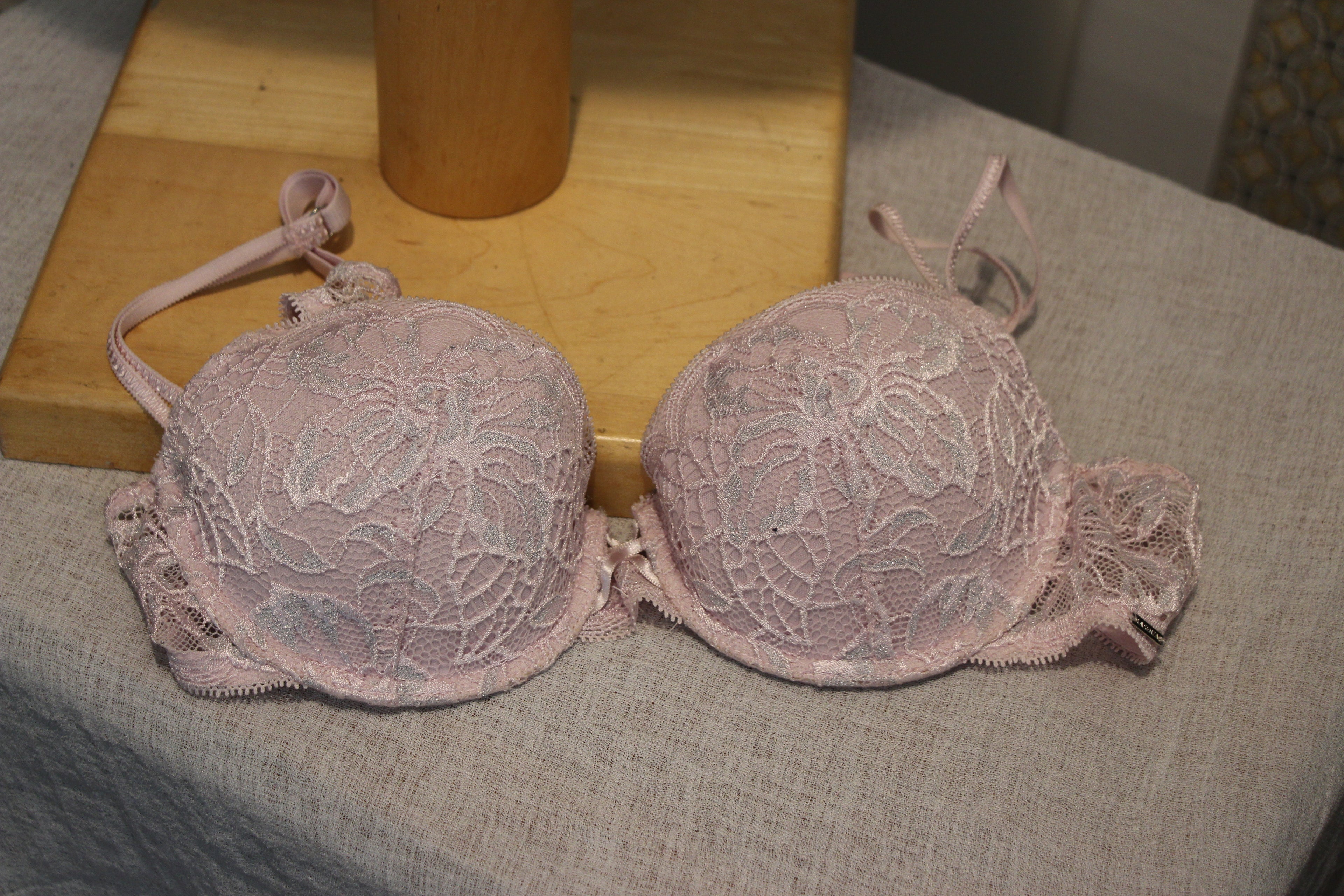 Size 34B Lace Pink Adjustable Strap Back Closure Push Up Bra