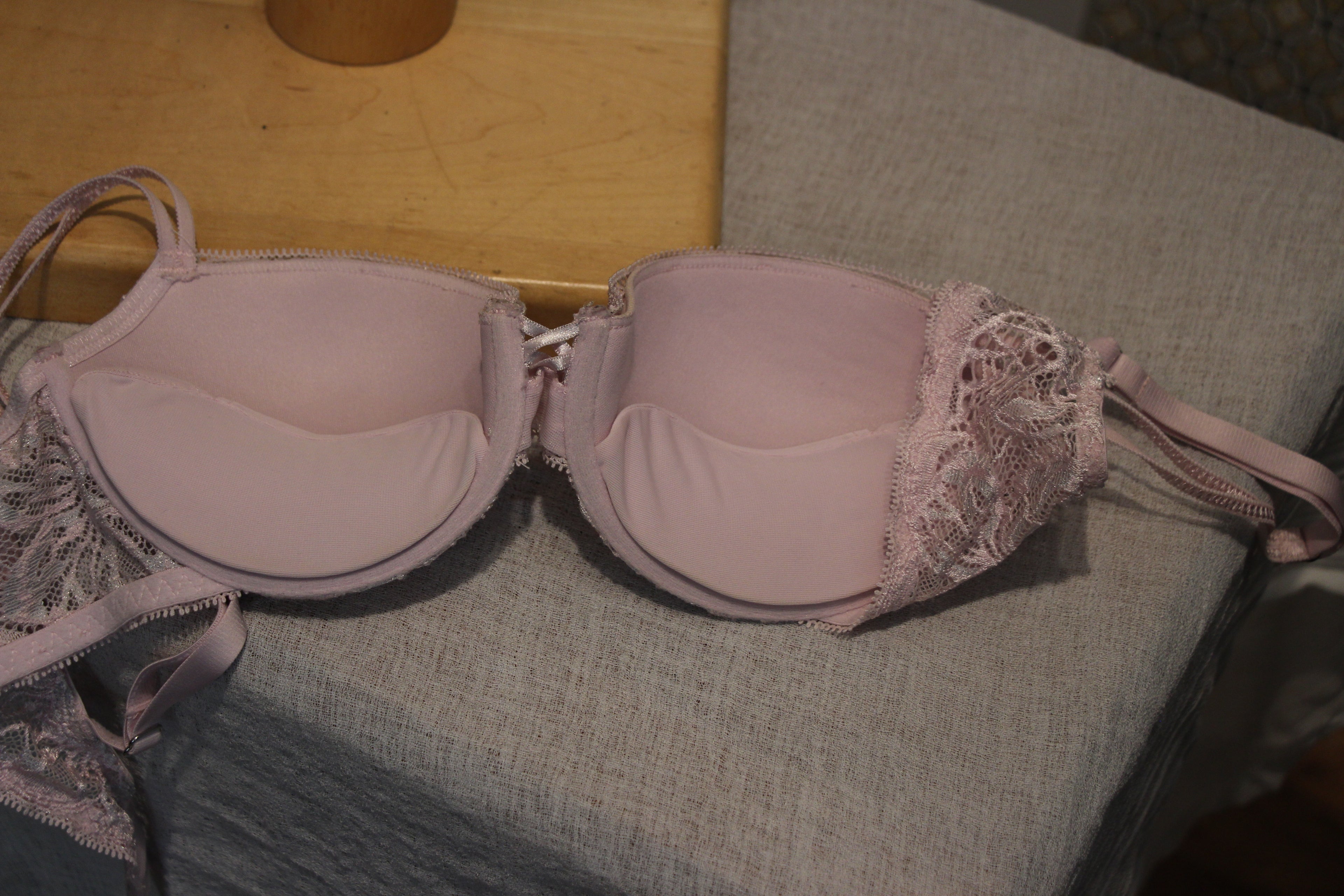 Size 34B Lace Pink Adjustable Strap Back Closure Push Up Bra