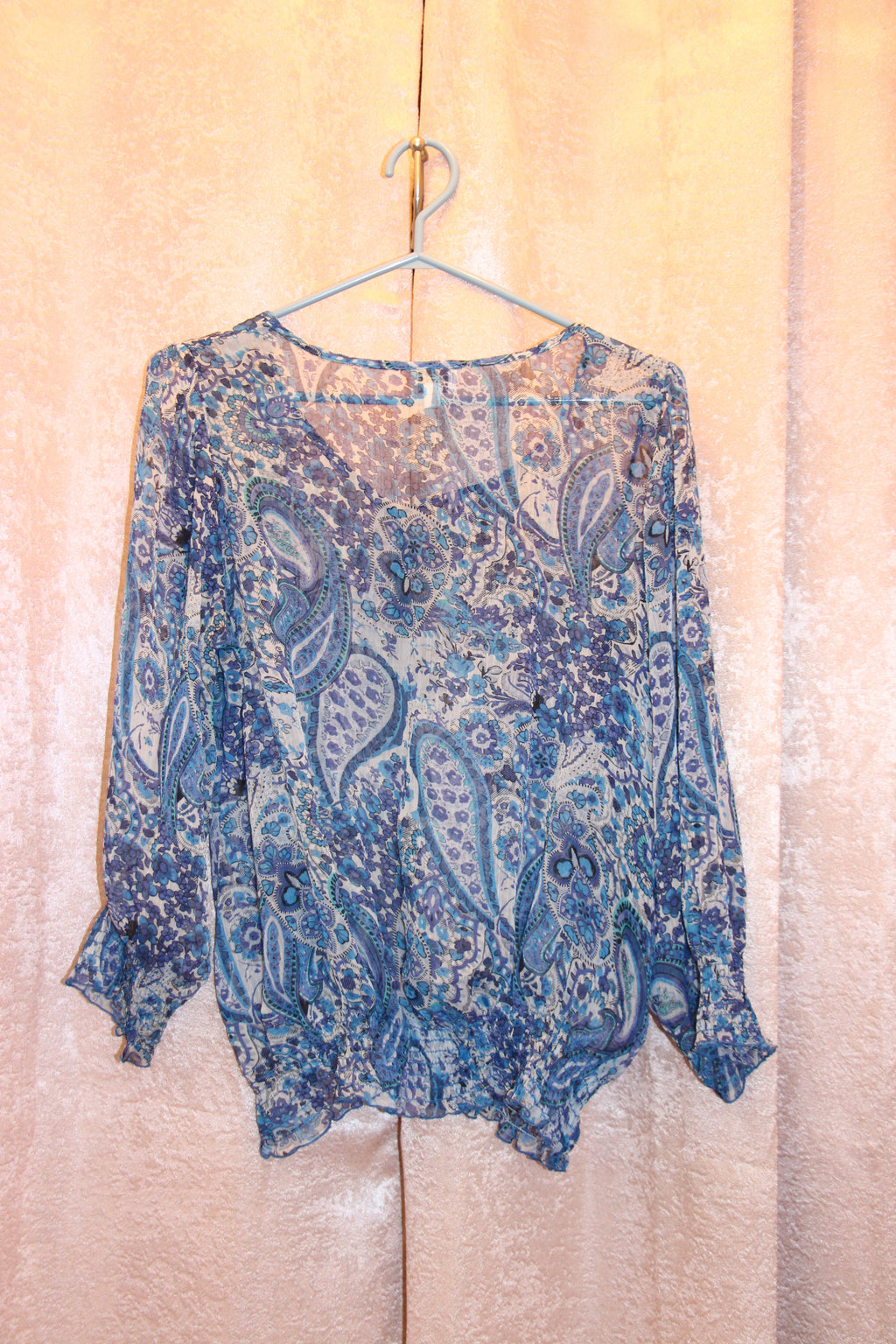 Size M Cleo Petites Long Sleeve Floral Sheer Blouse