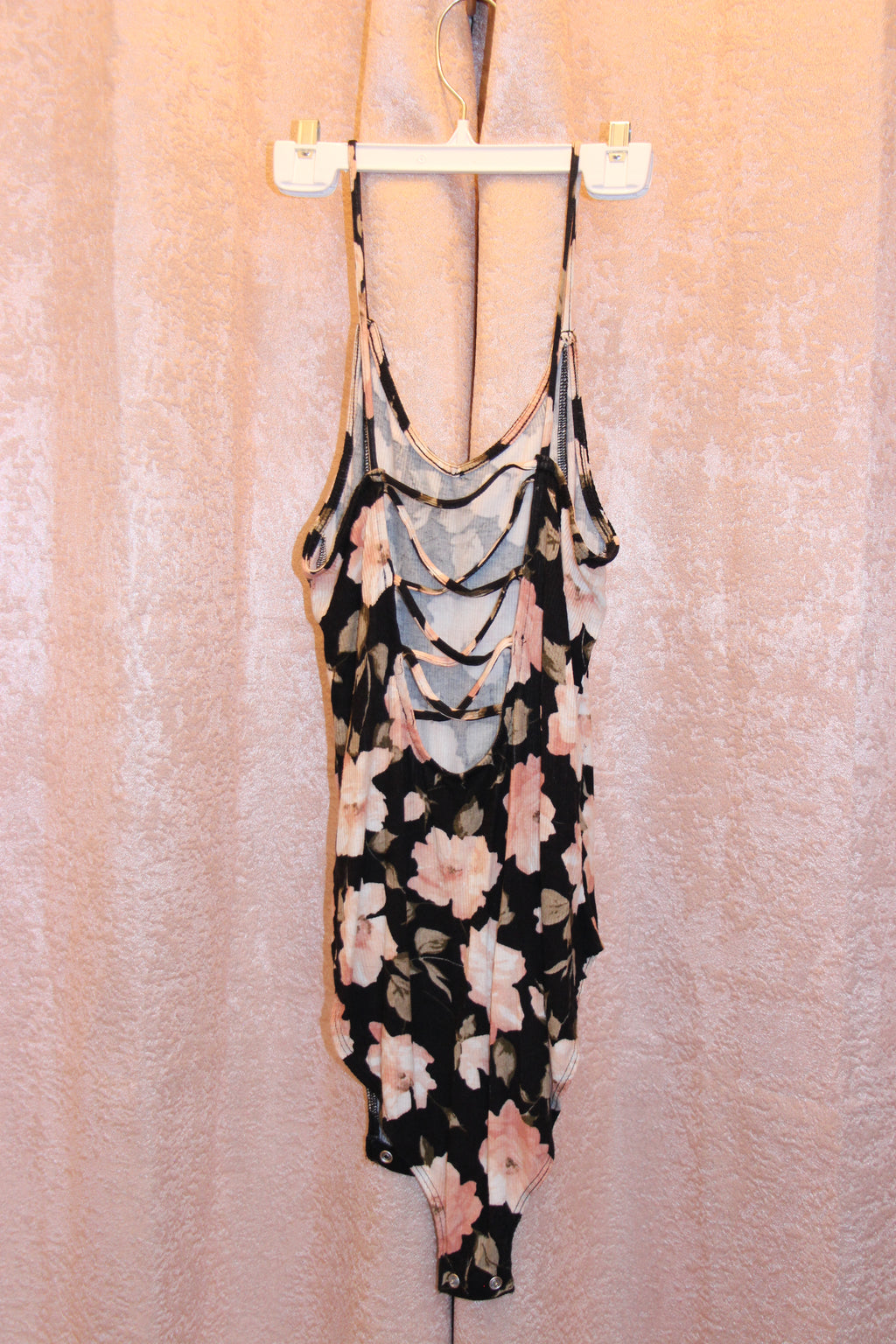 Size S Soft & Sexy Rib Floral Print Snap Crotch Sleeveless Spaghetti Strap Ribbed One Piece