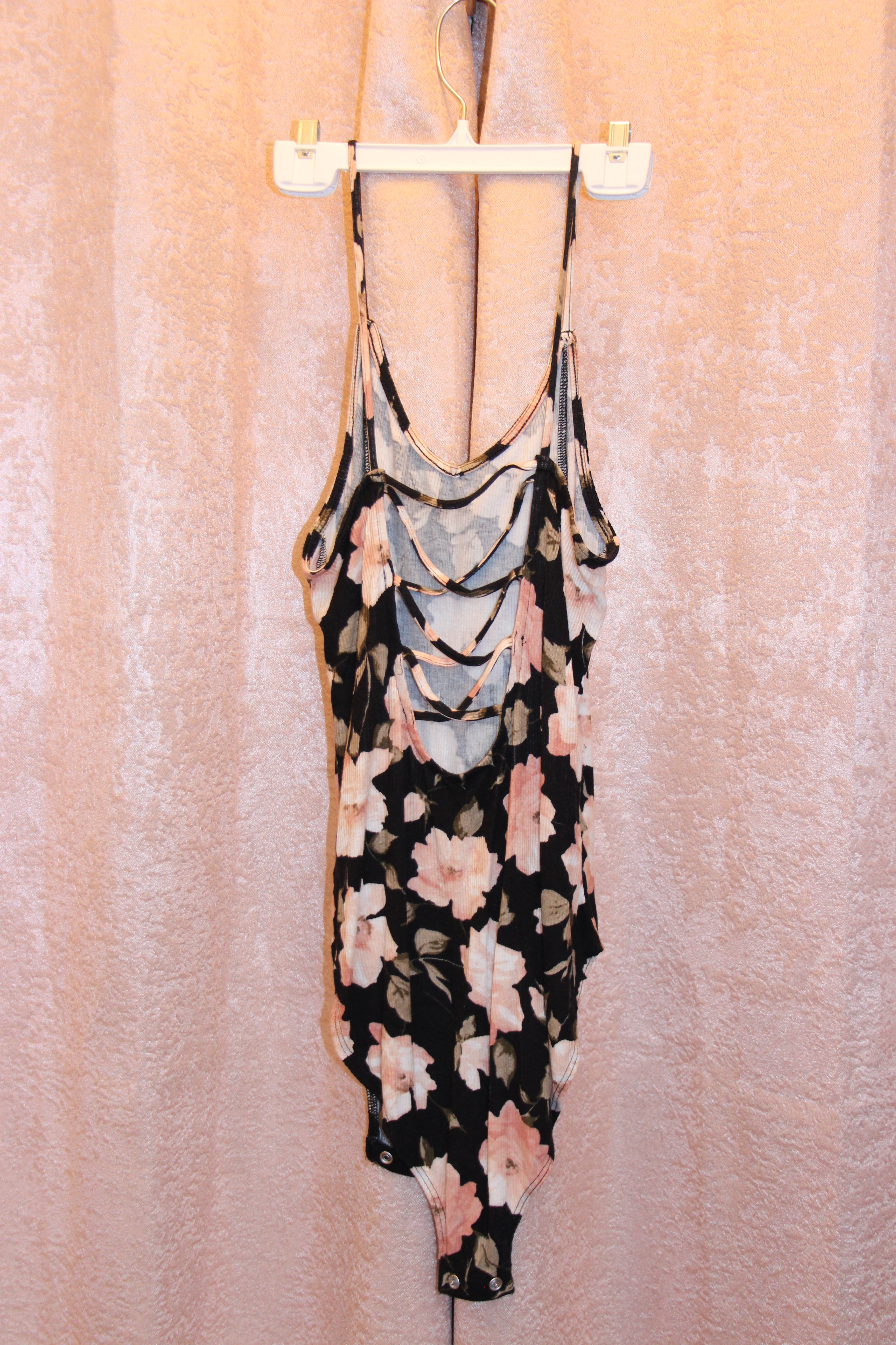 Size S Soft & Sexy Rib Floral Print Snap Crotch Sleeveless Spaghetti Strap Ribbed One Piece