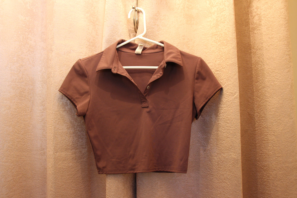 Size S 90 Degrees by Reflex Collared Dark Mauve Short Sleeve Crop Top Vardo Vintage and Valuables Consignment