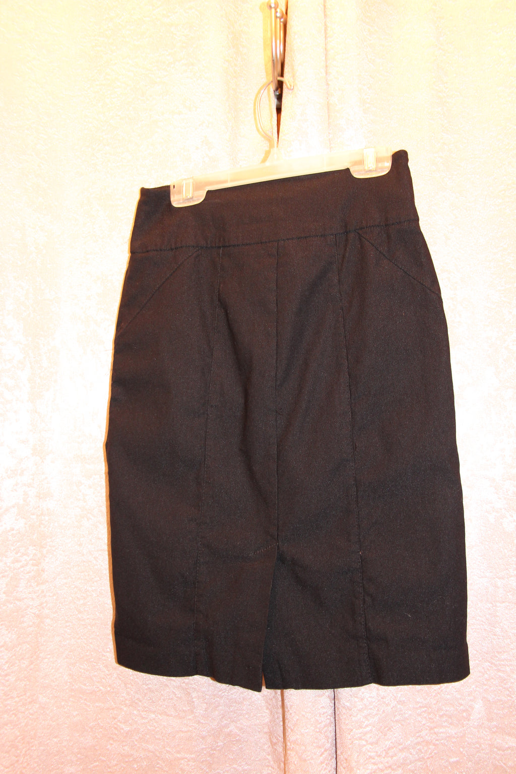 Size 4P Reitman's Petites Black Stretchy Skirt