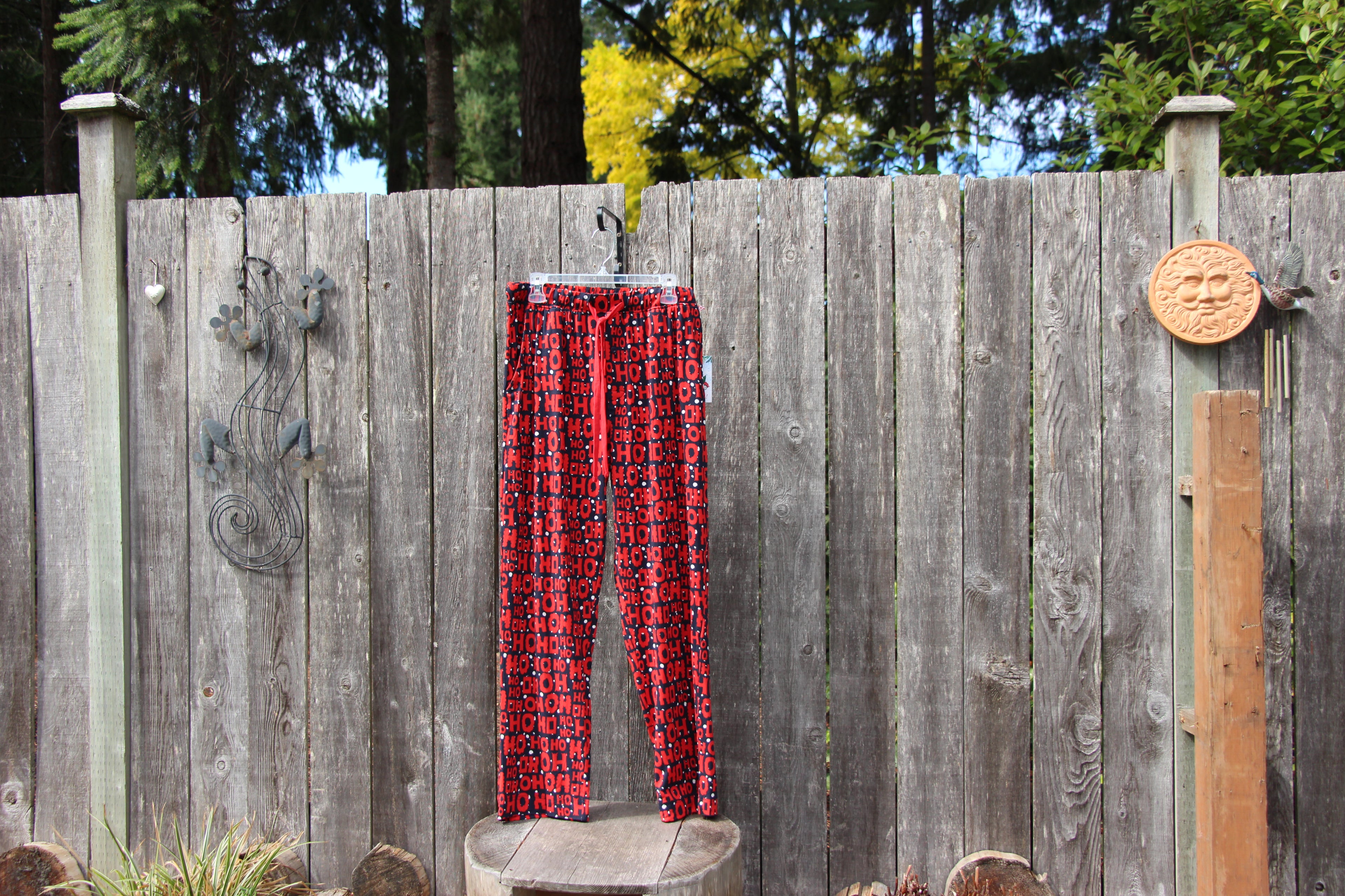 Size M Night Zone Brand New "HO HO" Design Lounger Pants Vardo Vintage and Valuables Consignment