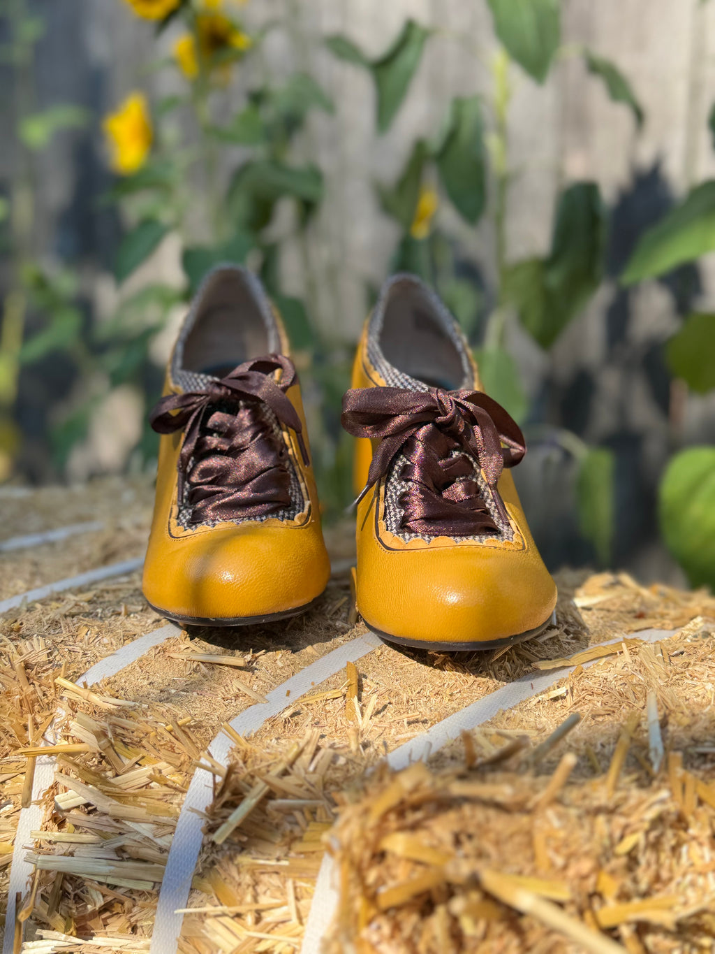 Poetic Licence "Backlash" Leather Heels- Consigned with VARDO Vintage & Valuables vvvardo.ca