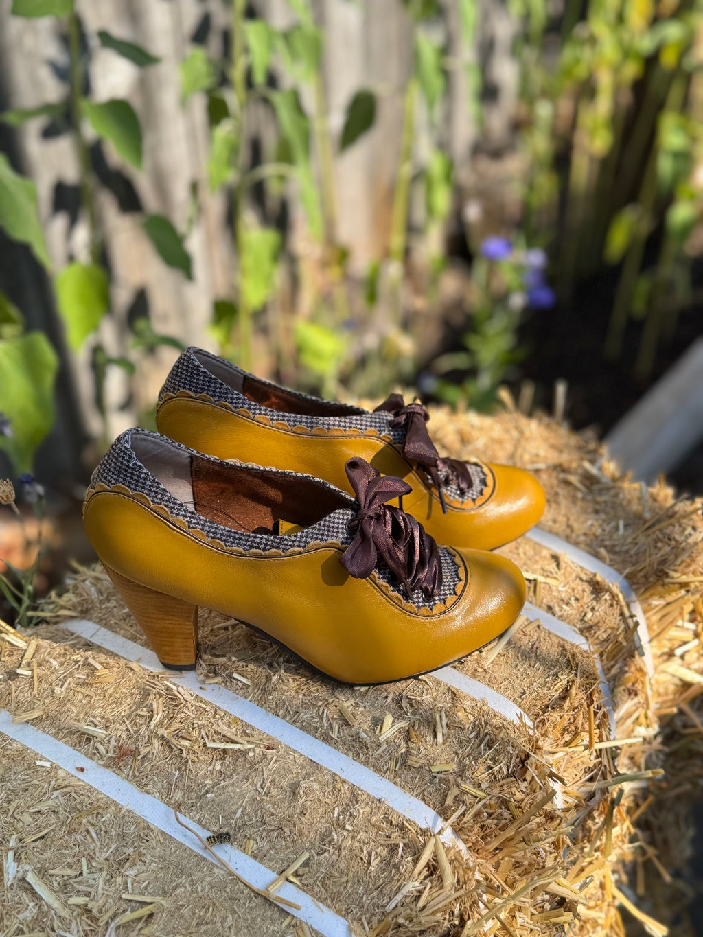 Poetic Licence "Backlash" Leather Heels- Consigned with VARDO Vintage & Valuables vvvardo.ca