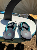 RIPZONE Flip-Flops- Consigned with VARDO Vintage & Valuables vvvardo.ca