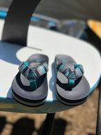 RIPZONE Flip-Flops- Consigned with VARDO Vintage & Valuables vvvardo.ca