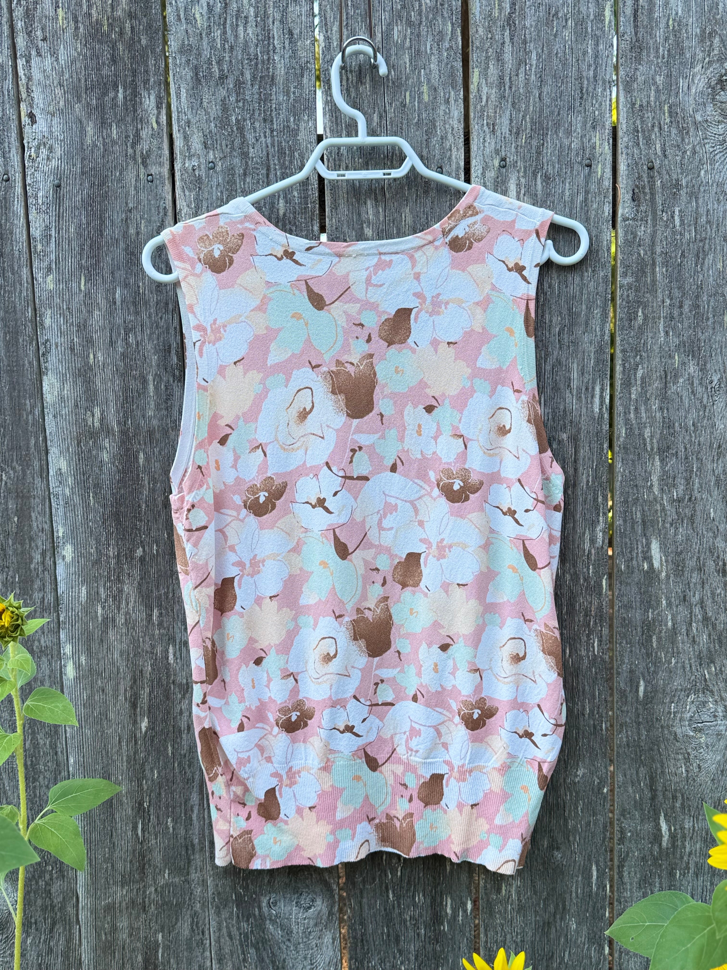 Knit Sleeveless Top- Consigned with VARDO Vintage & Valuables vvvardo.ca