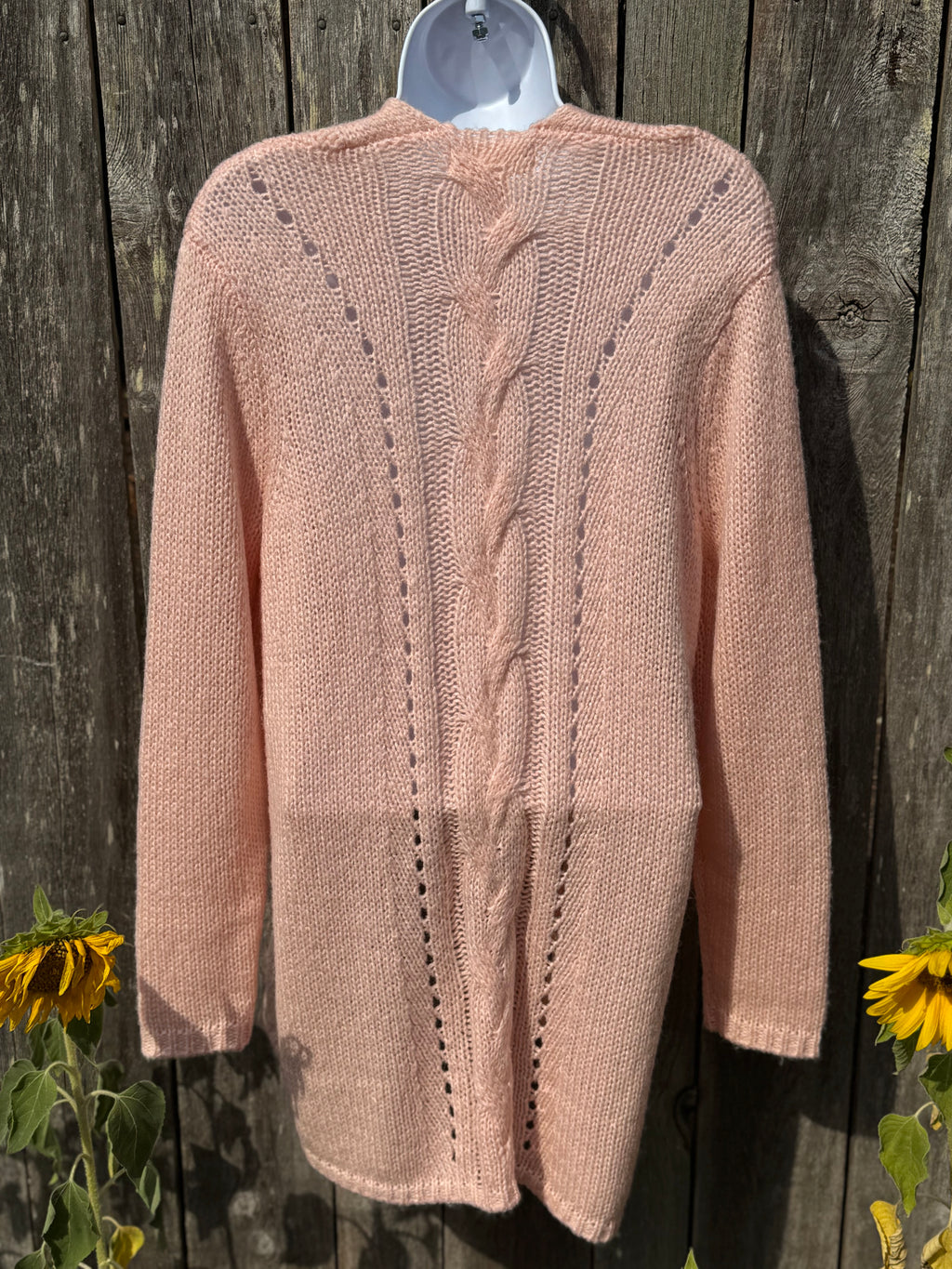 COTTON COUNTRY cardigan sweater- Consigned with VARDO Vintage & Valuables vvvardo.ca