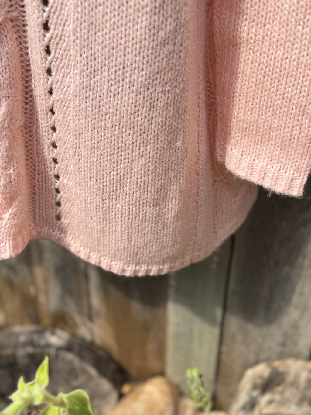 COTTON COUNTRY cardigan sweater- Consigned with VARDO Vintage & Valuables vvvardo.ca