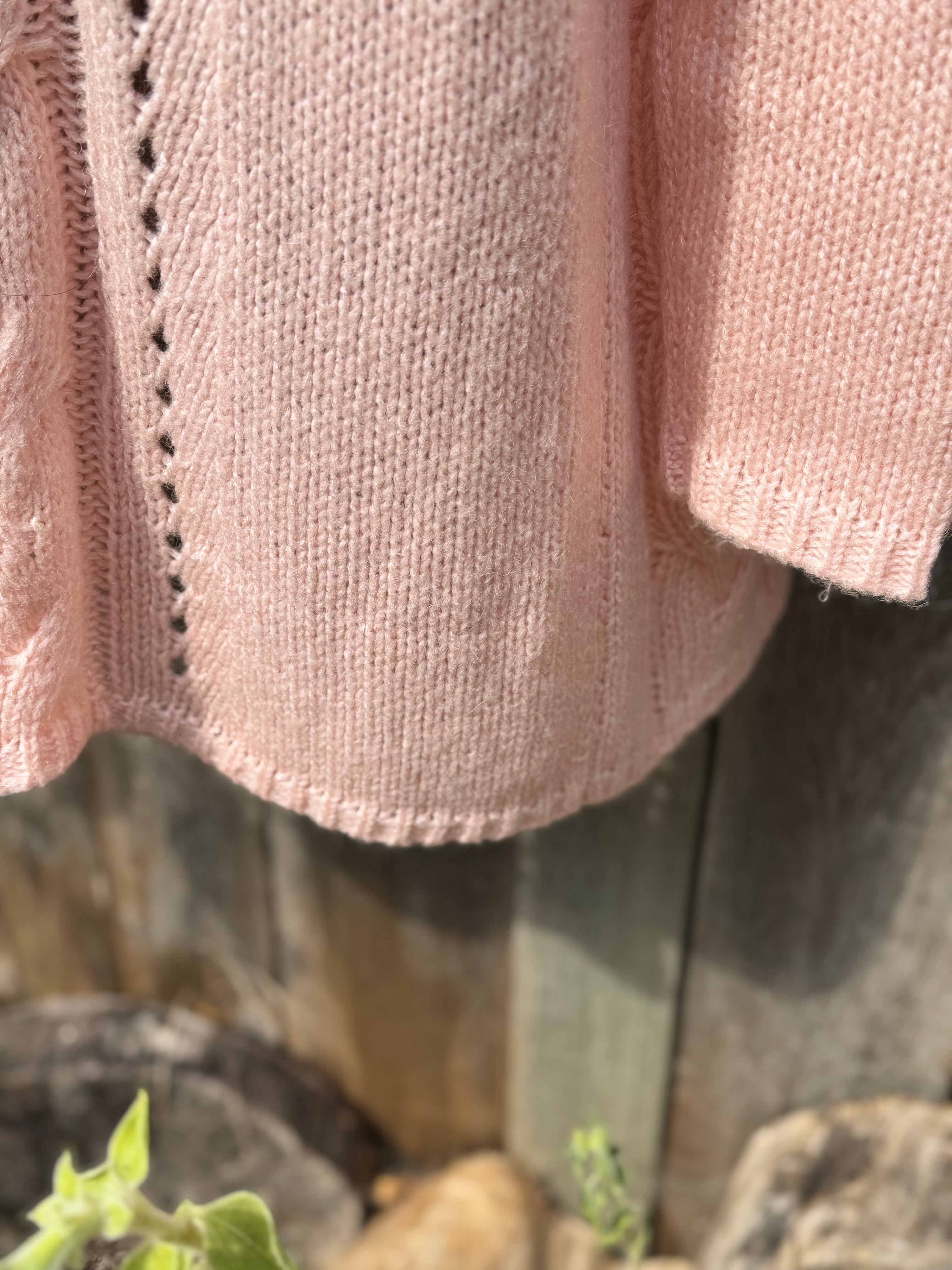 COTTON COUNTRY cardigan sweater- Consigned with VARDO Vintage & Valuables vvvardo.ca