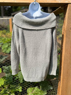 URBAN HERITAGE off the Shoulder Sweater- Consigned with VARDO Vintage & Valuables vvvardo.ca