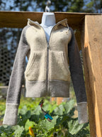 NIKE zip-up sweater hoodie- Consigned with VARDO Vintage & Valuables vvvardo.ca