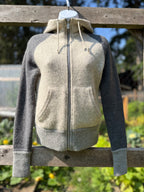 NIKE zip-up sweater hoodie- Consigned with VARDO Vintage & Valuables vvvardo.ca